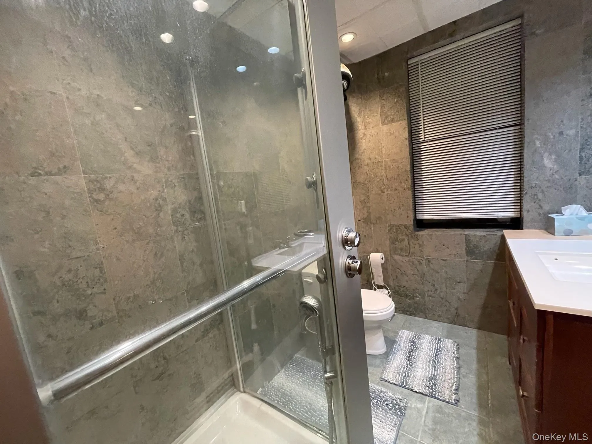 90 Main Street, North Hempstead, NY, 1 Bedroom Bedrooms, 4 Rooms Rooms,1 BathroomBathrooms,Residential Lease,For Rent,Main,0,1000833 90 Main Street, North Hempstead, NY, 1 Bedroom Bedrooms, 4 Rooms Rooms,1 BathroomBathrooms,Residential Lease,For Rent,Main,0,1000833
