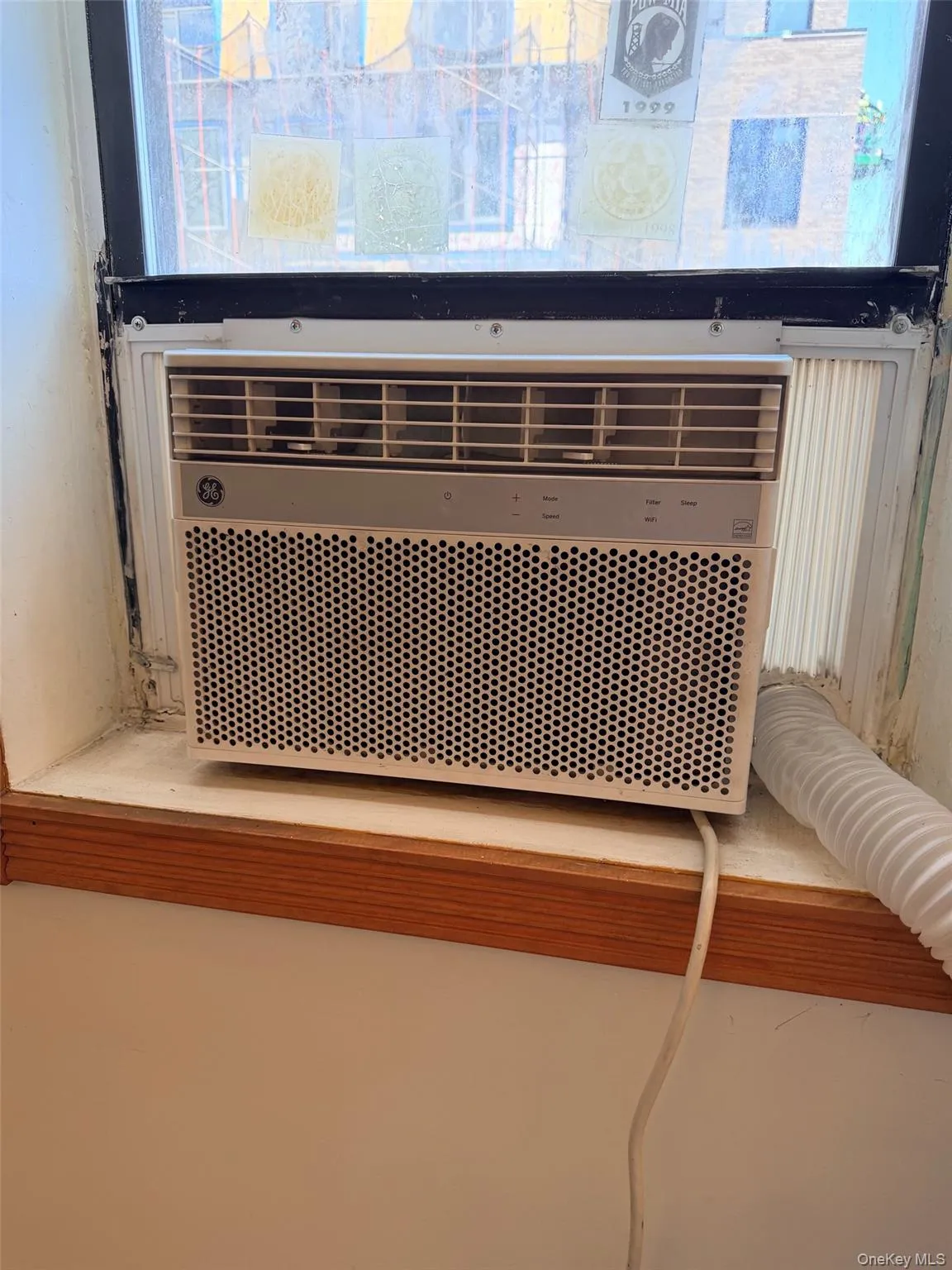 A/C Window Unit A/C Window Unit