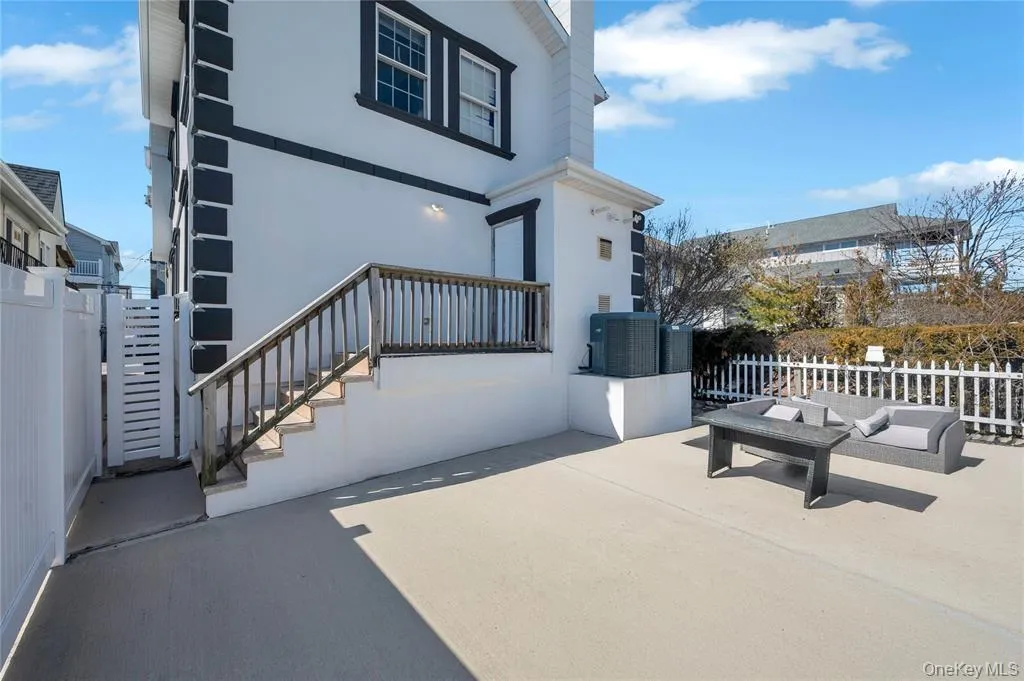 68 Brookline Avenue, Long Beach, NY, 2 Bedrooms Bedrooms, 6 Rooms Rooms,2 BathroomsBathrooms,Residential Lease,For Rent,Brookline,0,1000835 68 Brookline Avenue, Long Beach, NY, 2 Bedrooms Bedrooms, 6 Rooms Rooms,2 BathroomsBathrooms,Residential Lease,For Rent,Brookline,0,1000835