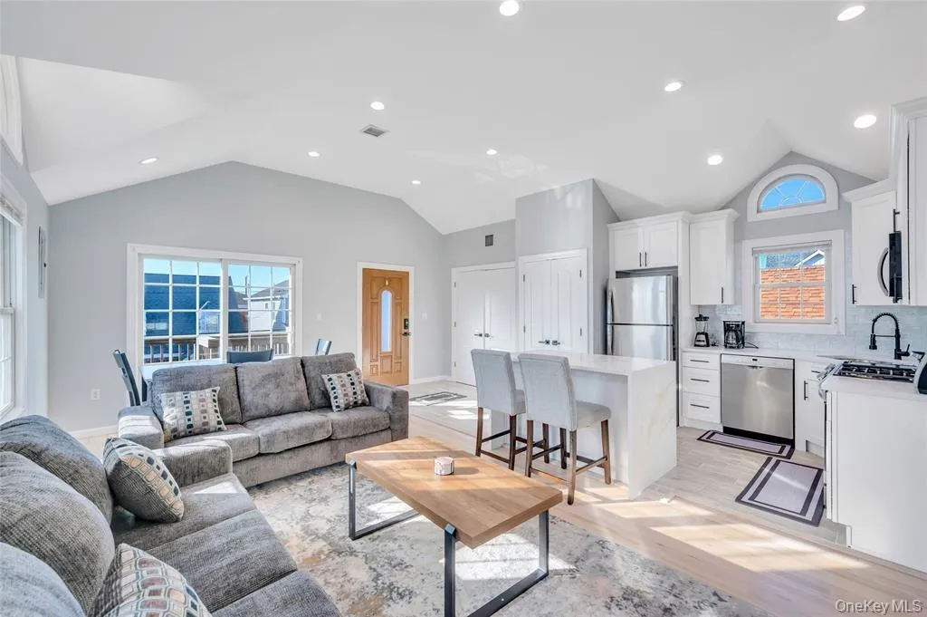 68 Brookline Avenue, Long Beach, NY, 2 Bedrooms Bedrooms, 6 Rooms Rooms,2 BathroomsBathrooms,Residential Lease,For Rent,Brookline,0,1000835 68 Brookline Avenue, Long Beach, NY, 2 Bedrooms Bedrooms, 6 Rooms Rooms,2 BathroomsBathrooms,Residential Lease,For Rent,Brookline,0,1000835