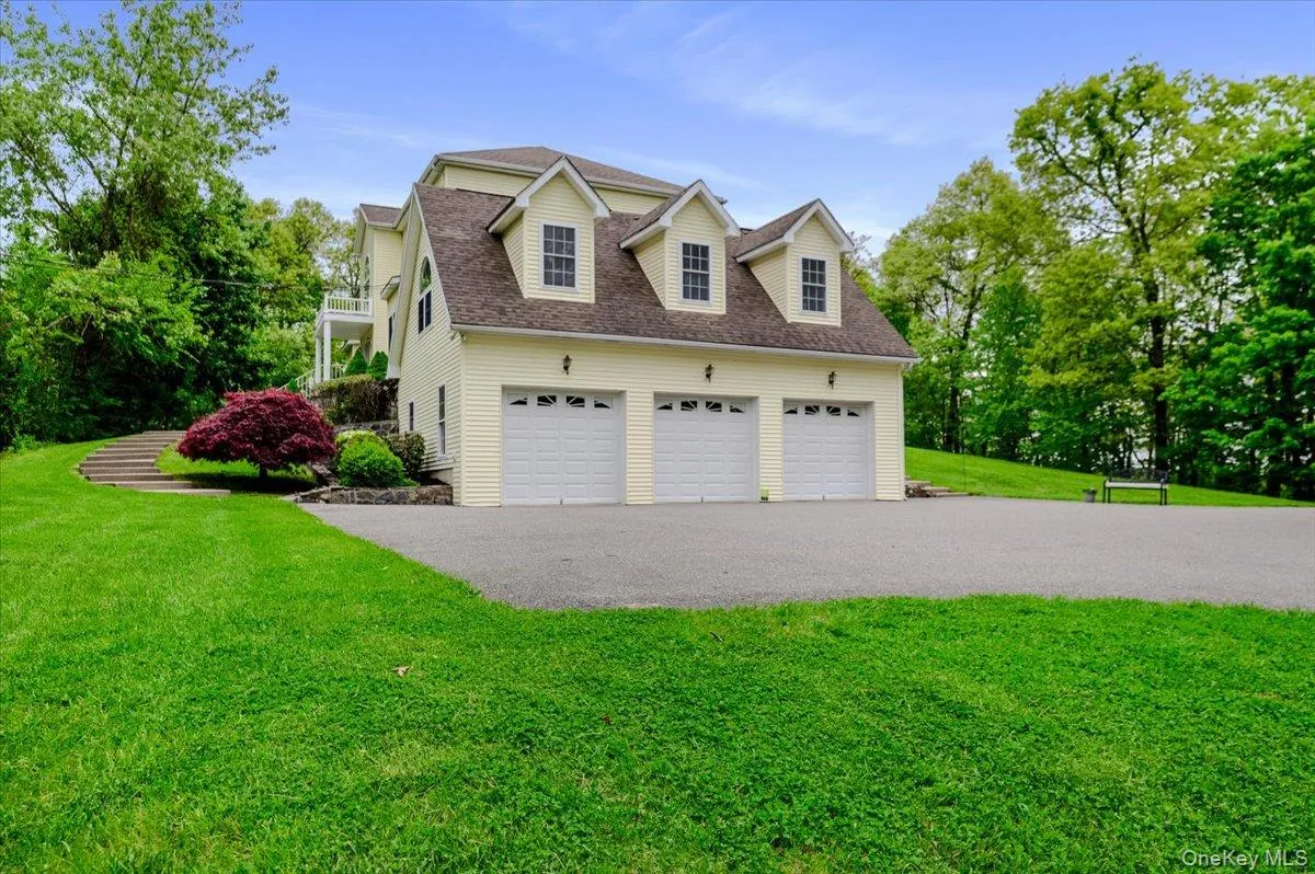 24 Muscoot Road, Carmel, NY, 4 Bedrooms Bedrooms, 9 Rooms Rooms,2 BathroomsBathrooms,Residential,For Rent,Muscoot,0,1000839 24 Muscoot Road, Carmel, NY, 4 Bedrooms Bedrooms, 9 Rooms Rooms,2 BathroomsBathrooms,Residential,For Rent,Muscoot,0,1000839
