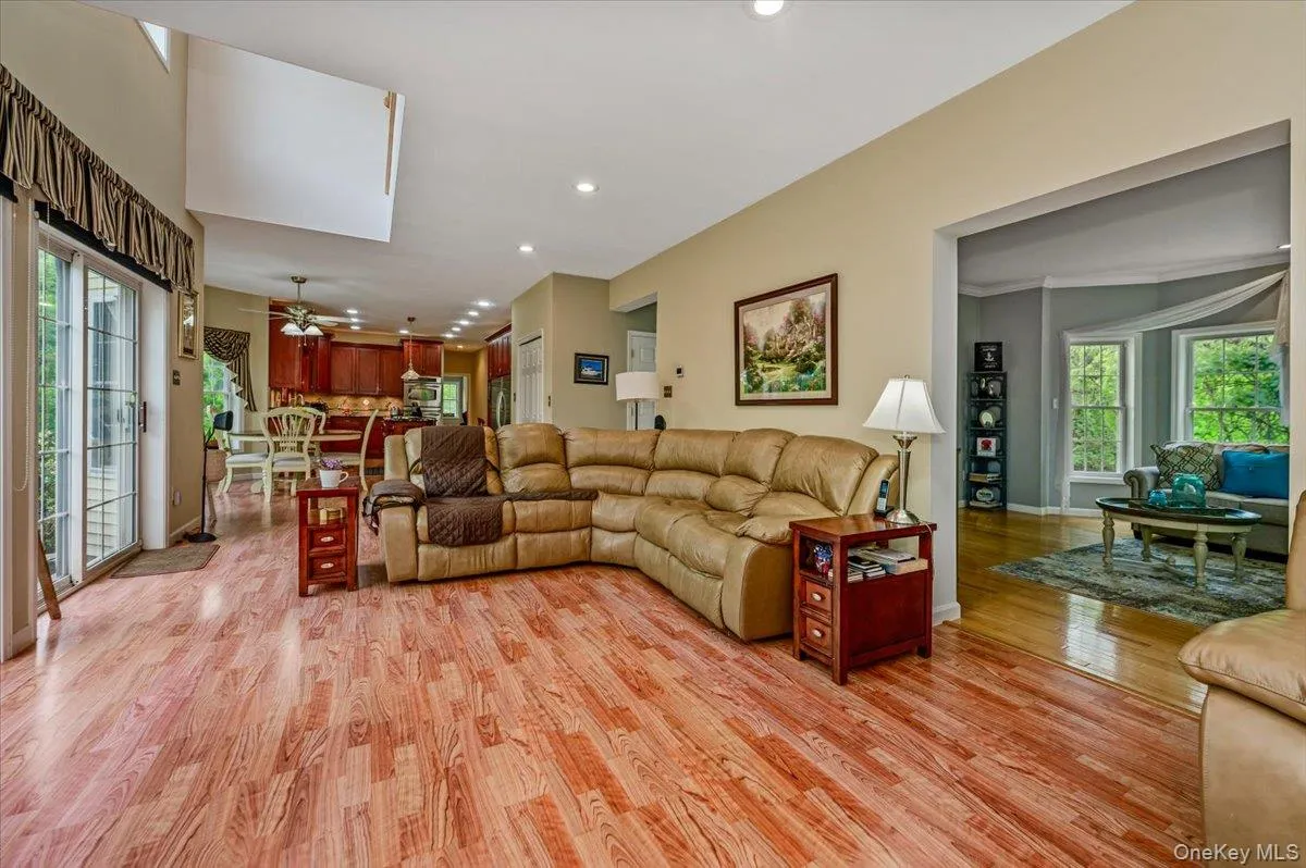 24 Muscoot Road, Carmel, NY, 4 Bedrooms Bedrooms, 9 Rooms Rooms,2 BathroomsBathrooms,Residential,For Rent,Muscoot,0,1000839 24 Muscoot Road, Carmel, NY, 4 Bedrooms Bedrooms, 9 Rooms Rooms,2 BathroomsBathrooms,Residential,For Rent,Muscoot,0,1000839