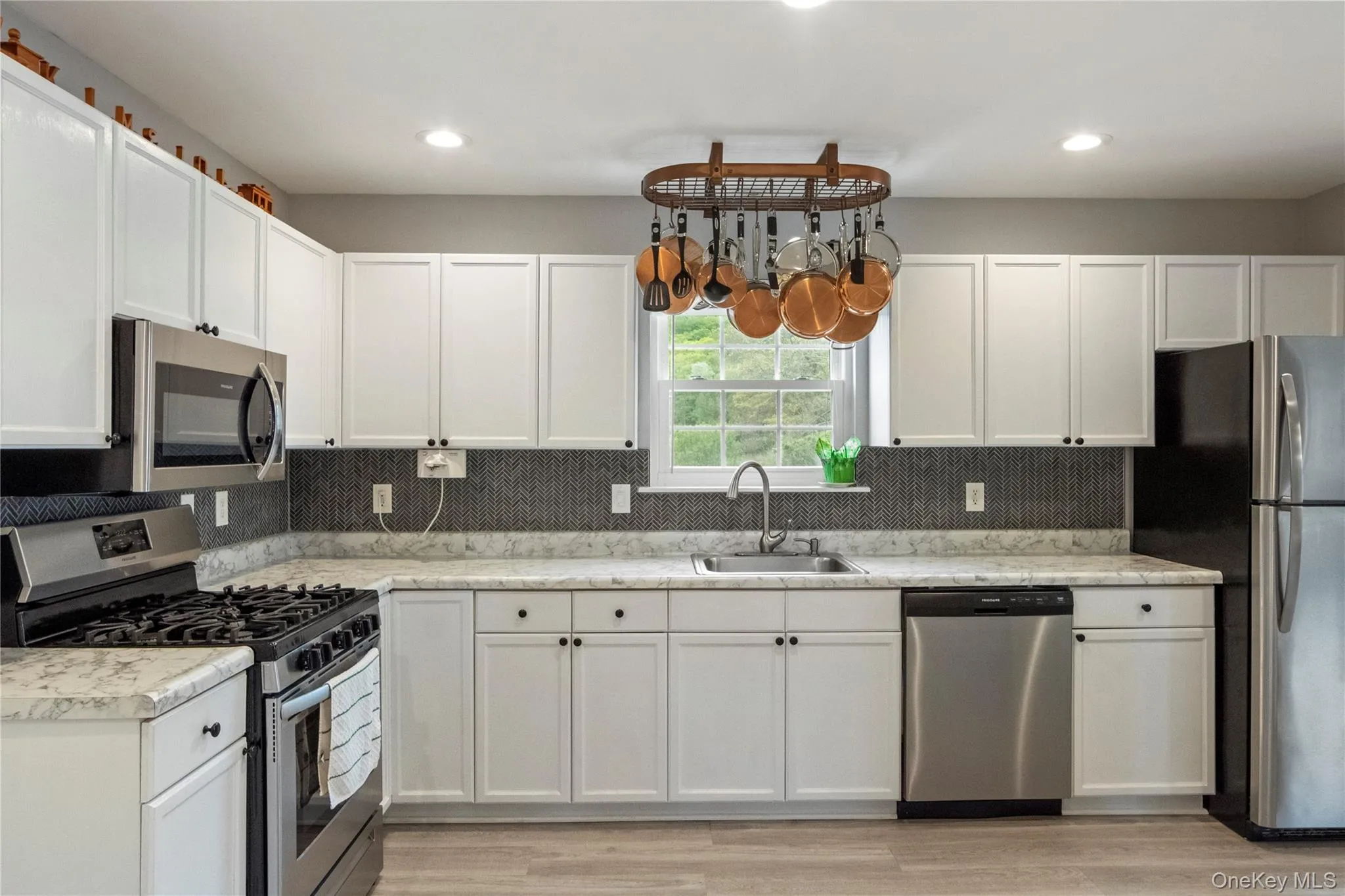 37 Deer Trail, Pawling, NY, 3 Bedrooms Bedrooms, 10 Rooms Rooms,1 BathroomBathrooms,Residential,For Rent,Deer,0,1000847 37 Deer Trail, Pawling, NY, 3 Bedrooms Bedrooms, 10 Rooms Rooms,1 BathroomBathrooms,Residential,For Rent,Deer,0,1000847