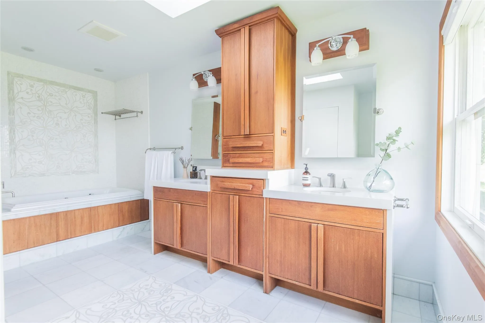 136 Rombout Road, La Grange, NY, 4 Bedrooms Bedrooms, 14 Rooms Rooms,2 BathroomsBathrooms,Residential,For Rent,Rombout,0,1000852 136 Rombout Road, La Grange, NY, 4 Bedrooms Bedrooms, 14 Rooms Rooms,2 BathroomsBathrooms,Residential,For Rent,Rombout,0,1000852