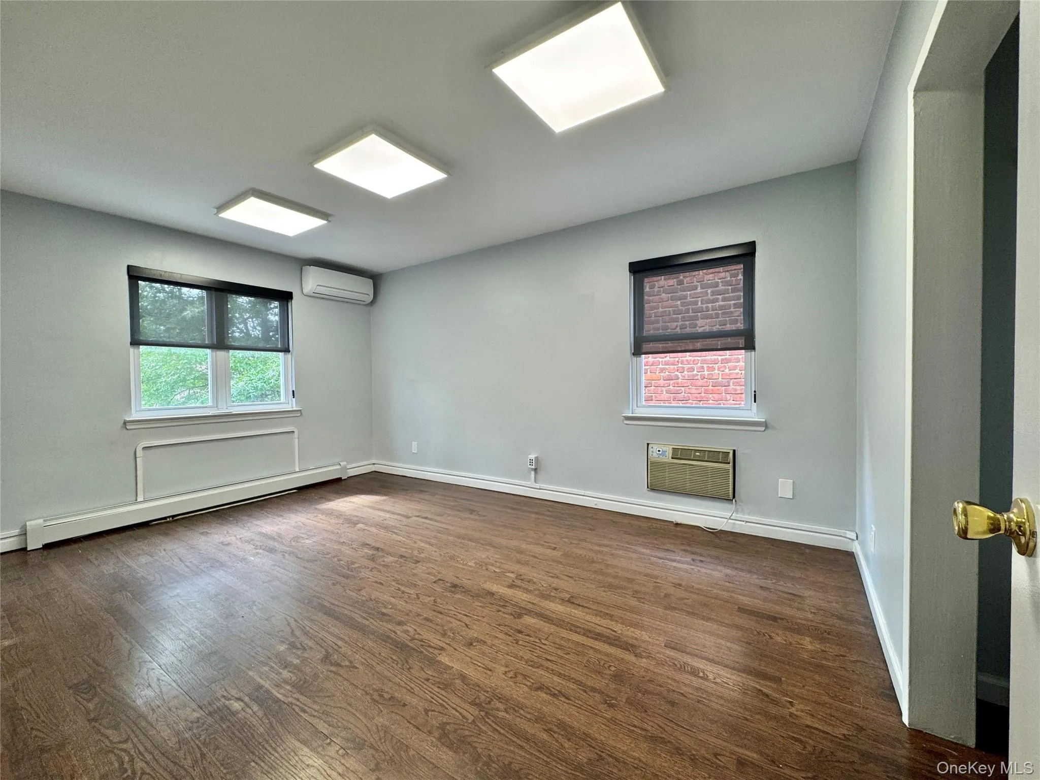 2730 Francis Lewis Boulevard, New York, NY, 3 Bedrooms Bedrooms, 7 Rooms Rooms,1 BathroomBathrooms,Residential Lease,For Rent,Francis Lewis,0,1000853 2730 Francis Lewis Boulevard, New York, NY, 3 Bedrooms Bedrooms, 7 Rooms Rooms,1 BathroomBathrooms,Residential Lease,For Rent,Francis Lewis,0,1000853