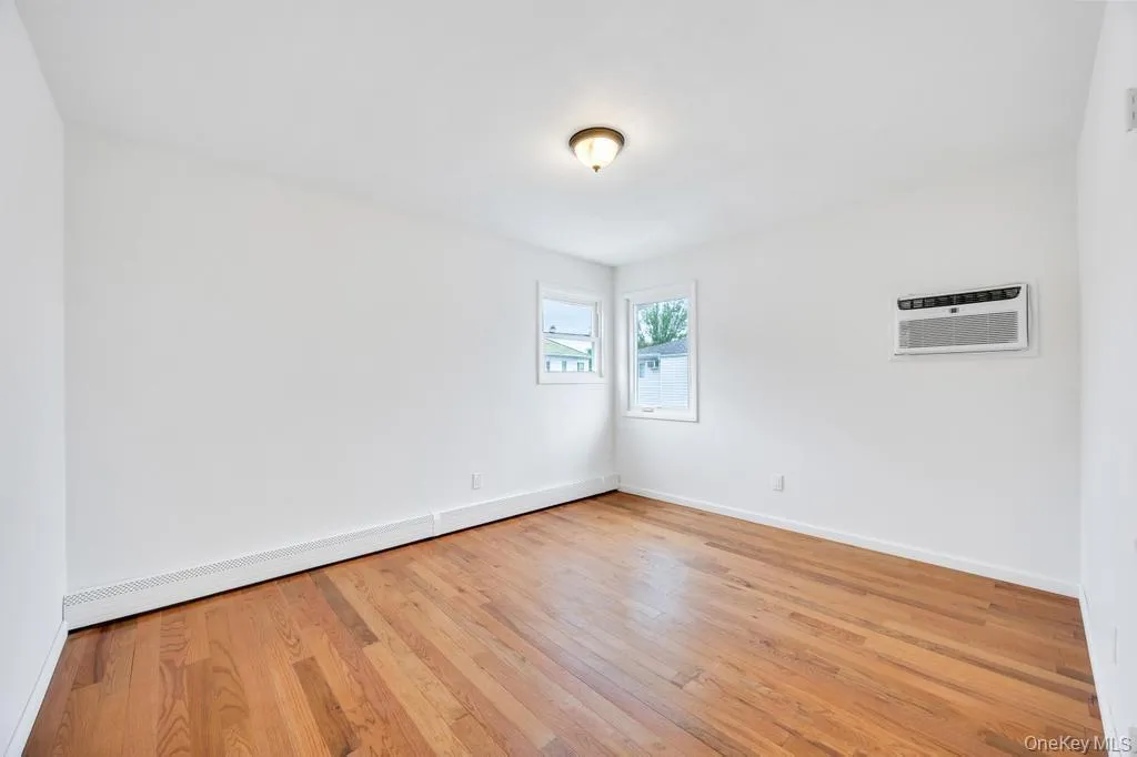 405 Massapequa Avenue, Oyster Bay, NY, 4 Bedrooms Bedrooms, 11 Rooms Rooms,2 BathroomsBathrooms,Residential Lease,For Rent,Massapequa,0,1000854 405 Massapequa Avenue, Oyster Bay, NY, 4 Bedrooms Bedrooms, 11 Rooms Rooms,2 BathroomsBathrooms,Residential Lease,For Rent,Massapequa,0,1000854