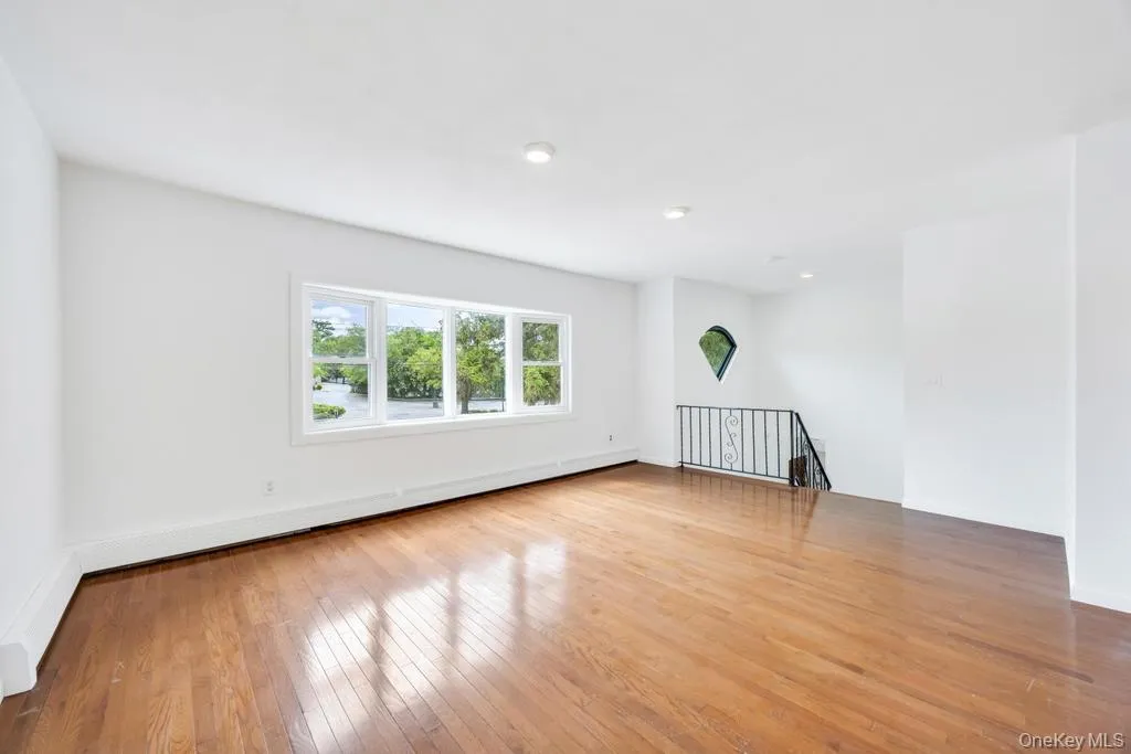 405 Massapequa Avenue, Oyster Bay, NY, 4 Bedrooms Bedrooms, 11 Rooms Rooms,2 BathroomsBathrooms,Residential Lease,For Rent,Massapequa,0,1000854 405 Massapequa Avenue, Oyster Bay, NY, 4 Bedrooms Bedrooms, 11 Rooms Rooms,2 BathroomsBathrooms,Residential Lease,For Rent,Massapequa,0,1000854