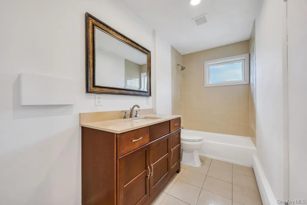 405 Massapequa Avenue, Oyster Bay, NY, 4 Bedrooms Bedrooms, 11 Rooms Rooms,2 BathroomsBathrooms,Residential Lease,For Rent,Massapequa,0,1000854 405 Massapequa Avenue, Oyster Bay, NY, 4 Bedrooms Bedrooms, 11 Rooms Rooms,2 BathroomsBathrooms,Residential Lease,For Rent,Massapequa,0,1000854