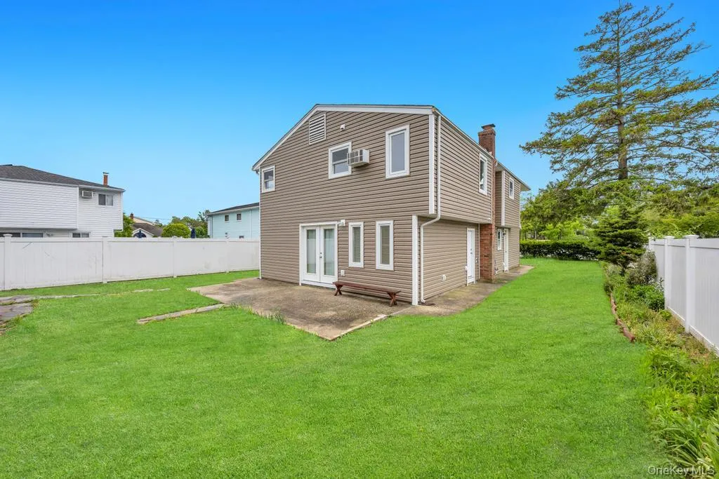 405 Massapequa Avenue, Oyster Bay, NY, 4 Bedrooms Bedrooms, 11 Rooms Rooms,2 BathroomsBathrooms,Residential Lease,For Rent,Massapequa,0,1000854 405 Massapequa Avenue, Oyster Bay, NY, 4 Bedrooms Bedrooms, 11 Rooms Rooms,2 BathroomsBathrooms,Residential Lease,For Rent,Massapequa,0,1000854