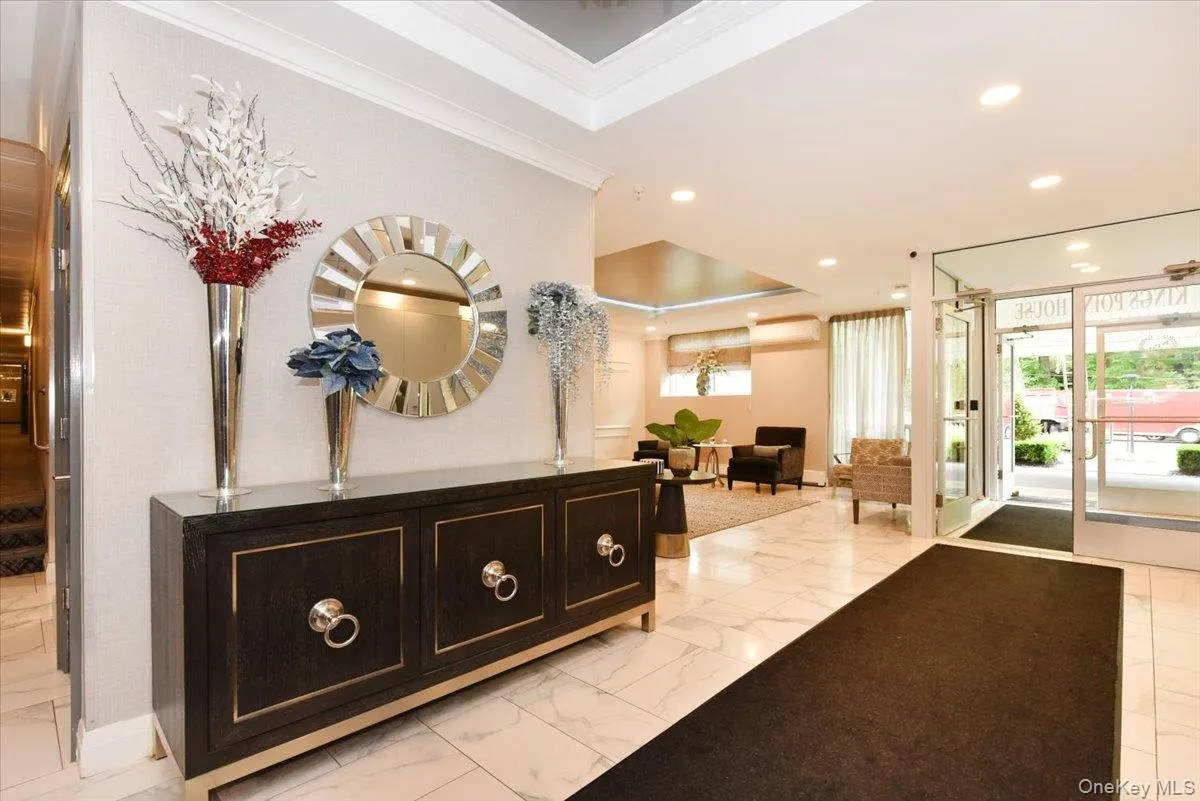 320 East Shore Road, North Hempstead, NY, 2 Bedrooms Bedrooms, 5 Rooms Rooms,2 BathroomsBathrooms,Residential,For Rent,East Shore,0,1000859 320 East Shore Road, North Hempstead, NY, 2 Bedrooms Bedrooms, 5 Rooms Rooms,2 BathroomsBathrooms,Residential,For Rent,East Shore,0,1000859