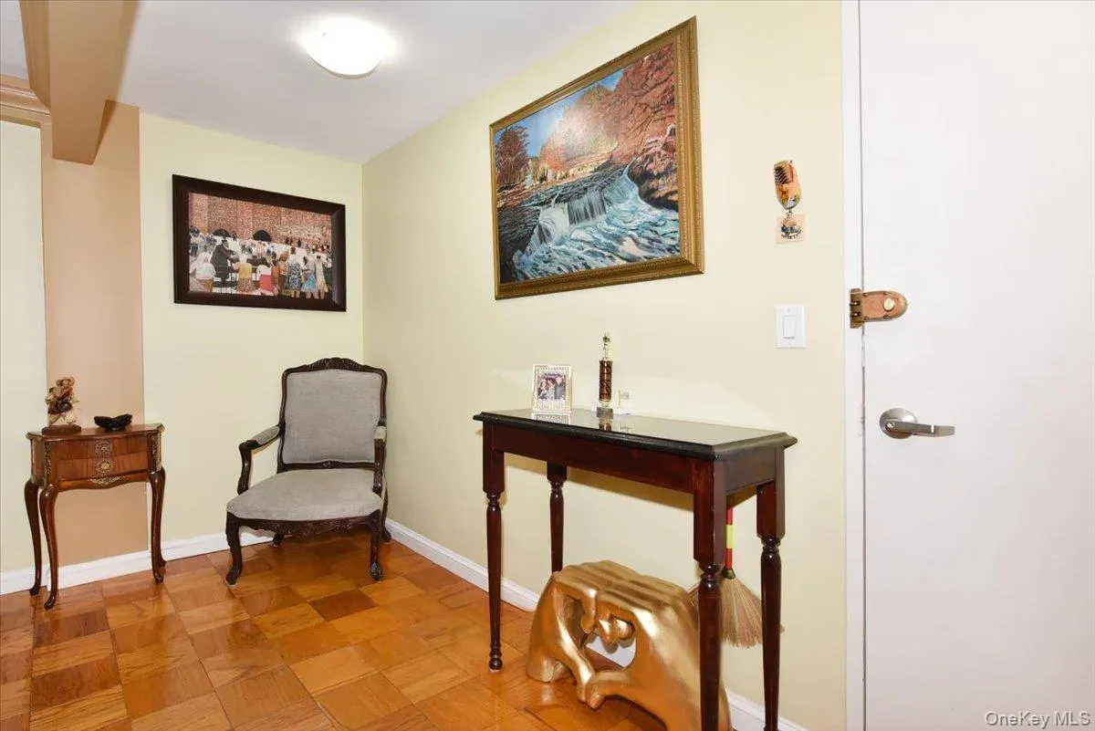 320 East Shore Road, North Hempstead, NY, 2 Bedrooms Bedrooms, 5 Rooms Rooms,2 BathroomsBathrooms,Residential,For Rent,East Shore,0,1000859 320 East Shore Road, North Hempstead, NY, 2 Bedrooms Bedrooms, 5 Rooms Rooms,2 BathroomsBathrooms,Residential,For Rent,East Shore,0,1000859
