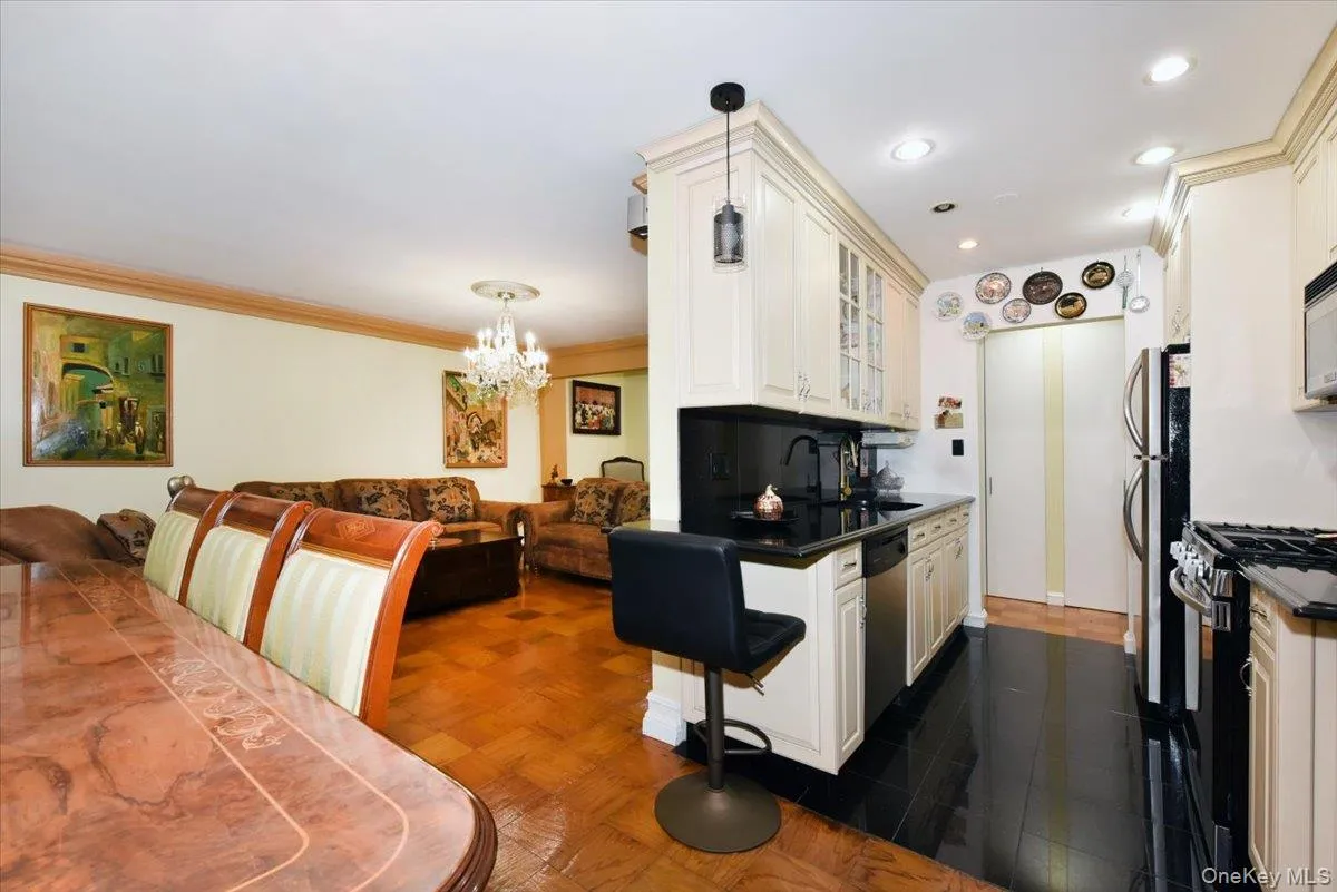 320 East Shore Road, North Hempstead, NY, 2 Bedrooms Bedrooms, 5 Rooms Rooms,2 BathroomsBathrooms,Residential,For Rent,East Shore,0,1000859 320 East Shore Road, North Hempstead, NY, 2 Bedrooms Bedrooms, 5 Rooms Rooms,2 BathroomsBathrooms,Residential,For Rent,East Shore,0,1000859