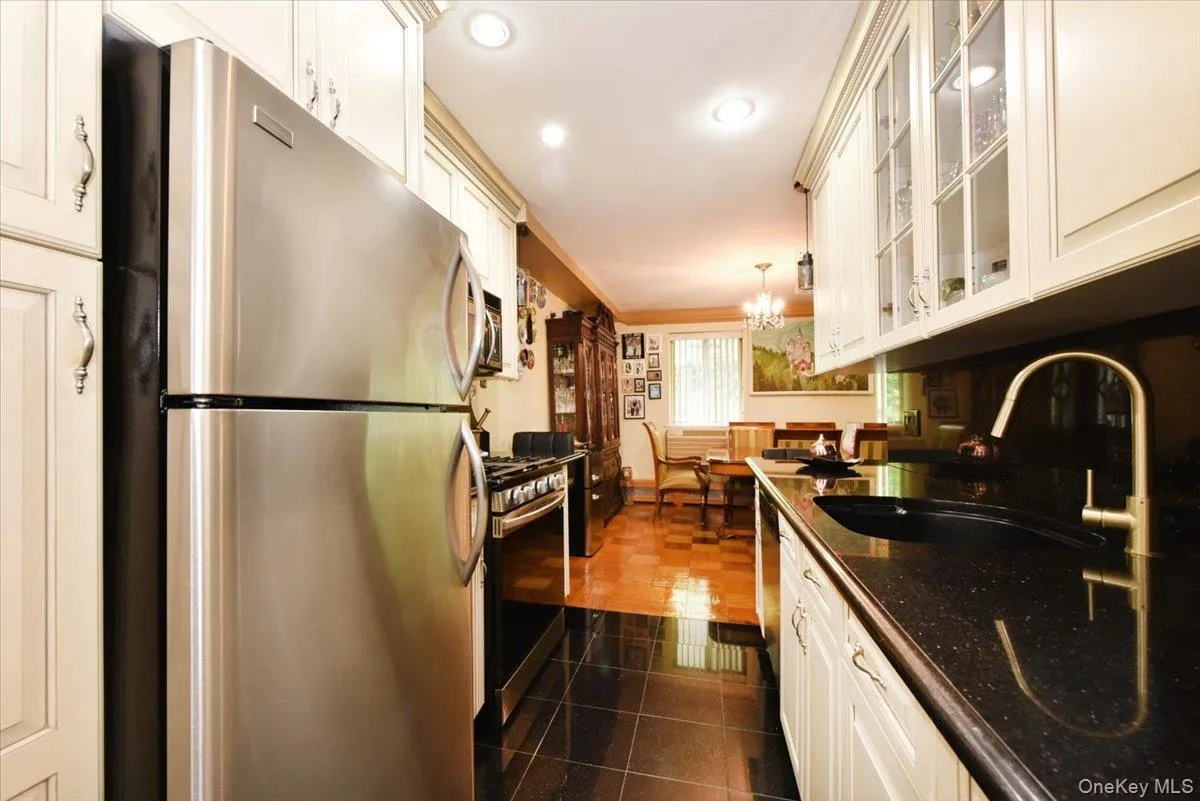 320 East Shore Road, North Hempstead, NY, 2 Bedrooms Bedrooms, 5 Rooms Rooms,2 BathroomsBathrooms,Residential,For Rent,East Shore,0,1000859 320 East Shore Road, North Hempstead, NY, 2 Bedrooms Bedrooms, 5 Rooms Rooms,2 BathroomsBathrooms,Residential,For Rent,East Shore,0,1000859