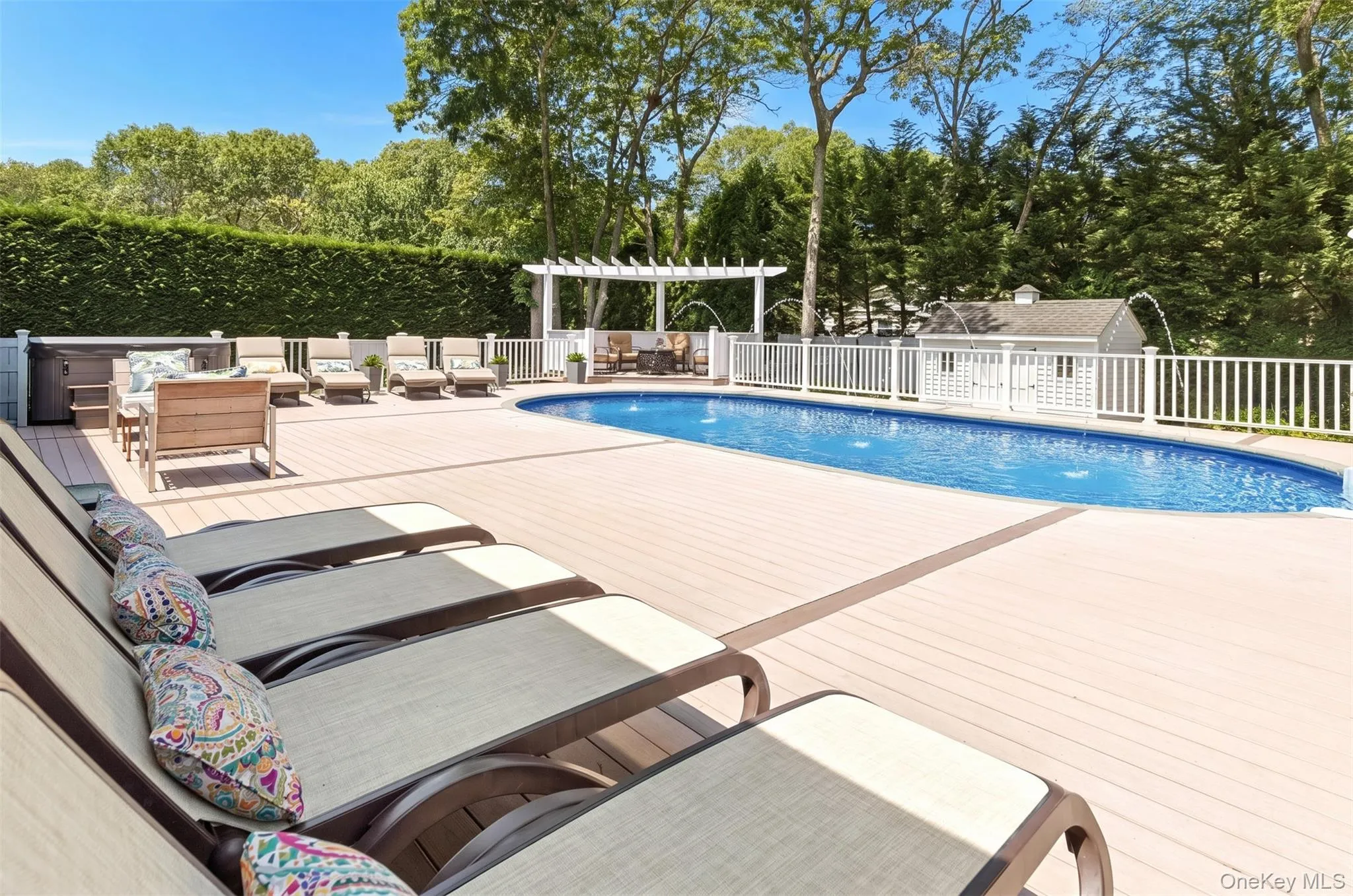 18 Squires Avenue, Southampton, NY, 4 Bedrooms Bedrooms, 7 Rooms Rooms,3 BathroomsBathrooms,Residential Sale,For Rent,Squires,0,1000867 18 Squires Avenue, Southampton, NY, 4 Bedrooms Bedrooms, 7 Rooms Rooms,3 BathroomsBathrooms,Residential Sale,For Rent,Squires,0,1000867