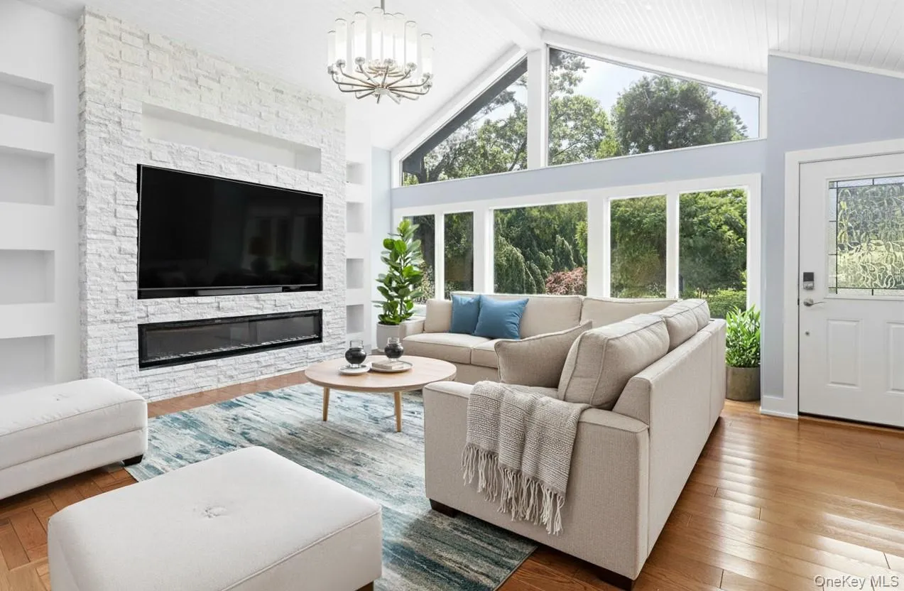 18 Squires Avenue, Southampton, NY, 4 Bedrooms Bedrooms, 7 Rooms Rooms,3 BathroomsBathrooms,Residential Sale,For Rent,Squires,0,1000867 18 Squires Avenue, Southampton, NY, 4 Bedrooms Bedrooms, 7 Rooms Rooms,3 BathroomsBathrooms,Residential Sale,For Rent,Squires,0,1000867
