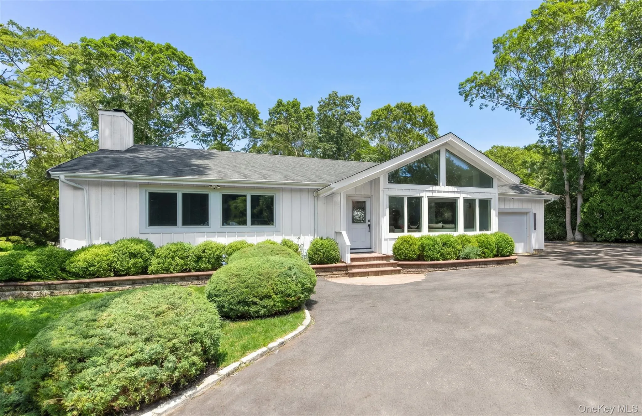 18 Squires Avenue, Southampton, NY, 4 Bedrooms Bedrooms, 7 Rooms Rooms,3 BathroomsBathrooms,Residential Sale,For Rent,Squires,0,1000867 18 Squires Avenue, Southampton, NY, 4 Bedrooms Bedrooms, 7 Rooms Rooms,3 BathroomsBathrooms,Residential Sale,For Rent,Squires,0,1000867