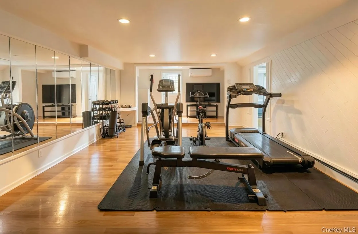 18 Squires Avenue, Southampton, NY, 4 Bedrooms Bedrooms, 7 Rooms Rooms,3 BathroomsBathrooms,Residential Sale,For Rent,Squires,0,1000867 18 Squires Avenue, Southampton, NY, 4 Bedrooms Bedrooms, 7 Rooms Rooms,3 BathroomsBathrooms,Residential Sale,For Rent,Squires,0,1000867