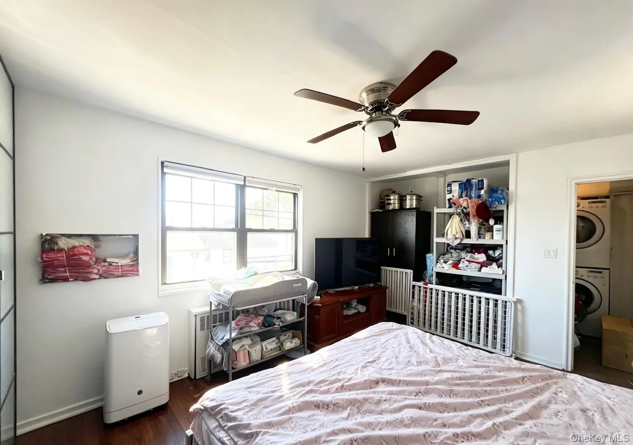6946 138TH STREET, New York, NY, 1 Bedroom Bedrooms, 4 Rooms Rooms,1 BathroomBathrooms,Residential Sale,For Rent,138TH STREET,0,1000868 6946 138TH STREET, New York, NY, 1 Bedroom Bedrooms, 4 Rooms Rooms,1 BathroomBathrooms,Residential Sale,For Rent,138TH STREET,0,1000868
