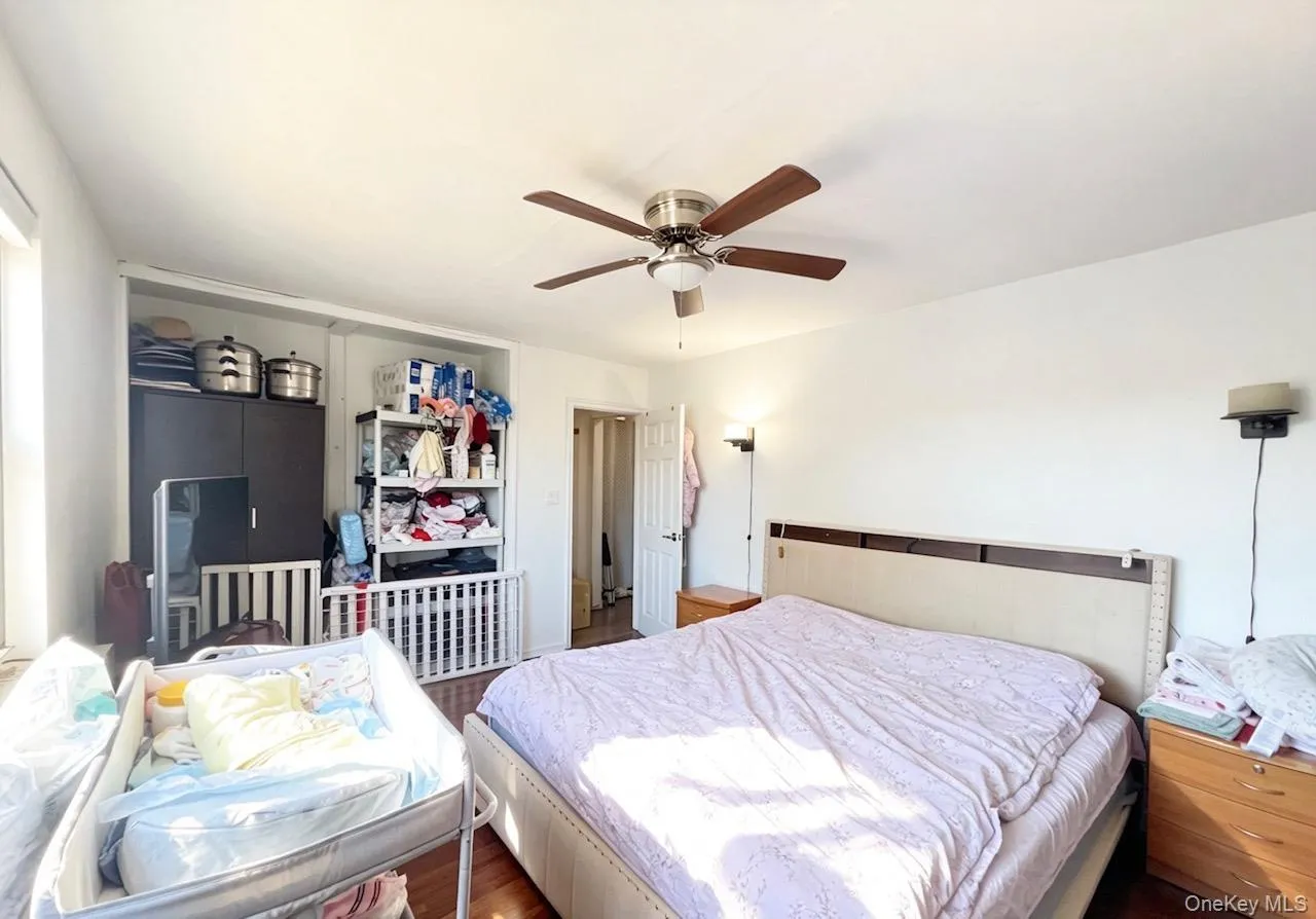 6946 138TH STREET, New York, NY, 1 Bedroom Bedrooms, 4 Rooms Rooms,1 BathroomBathrooms,Residential Sale,For Rent,138TH STREET,0,1000868 6946 138TH STREET, New York, NY, 1 Bedroom Bedrooms, 4 Rooms Rooms,1 BathroomBathrooms,Residential Sale,For Rent,138TH STREET,0,1000868