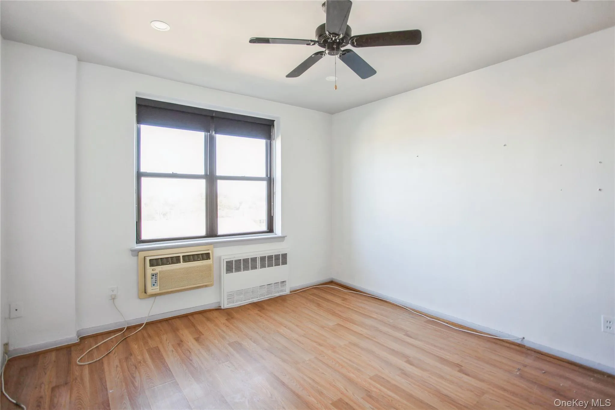 333 Broadway, Long Beach, NY, 2 Bedrooms Bedrooms, 5 Rooms Rooms,1 BathroomBathrooms,Residential Sale,For Rent,Broadway,0,1000870 333 Broadway, Long Beach, NY, 2 Bedrooms Bedrooms, 5 Rooms Rooms,1 BathroomBathrooms,Residential Sale,For Rent,Broadway,0,1000870