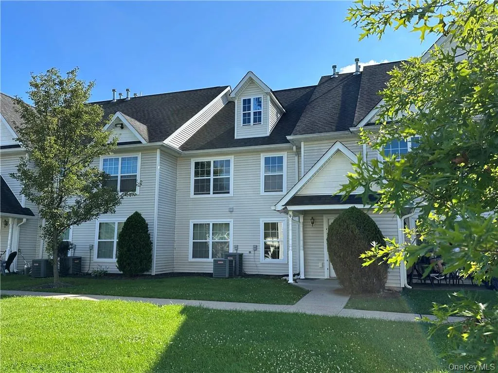 141 Ruth Court, Middletown, NY, 2 Bedrooms Bedrooms, 6 Rooms Rooms,2 BathroomsBathrooms,Residential,For Rent,Ruth,0,1000877 141 Ruth Court, Middletown, NY, 2 Bedrooms Bedrooms, 6 Rooms Rooms,2 BathroomsBathrooms,Residential,For Rent,Ruth,0,1000877