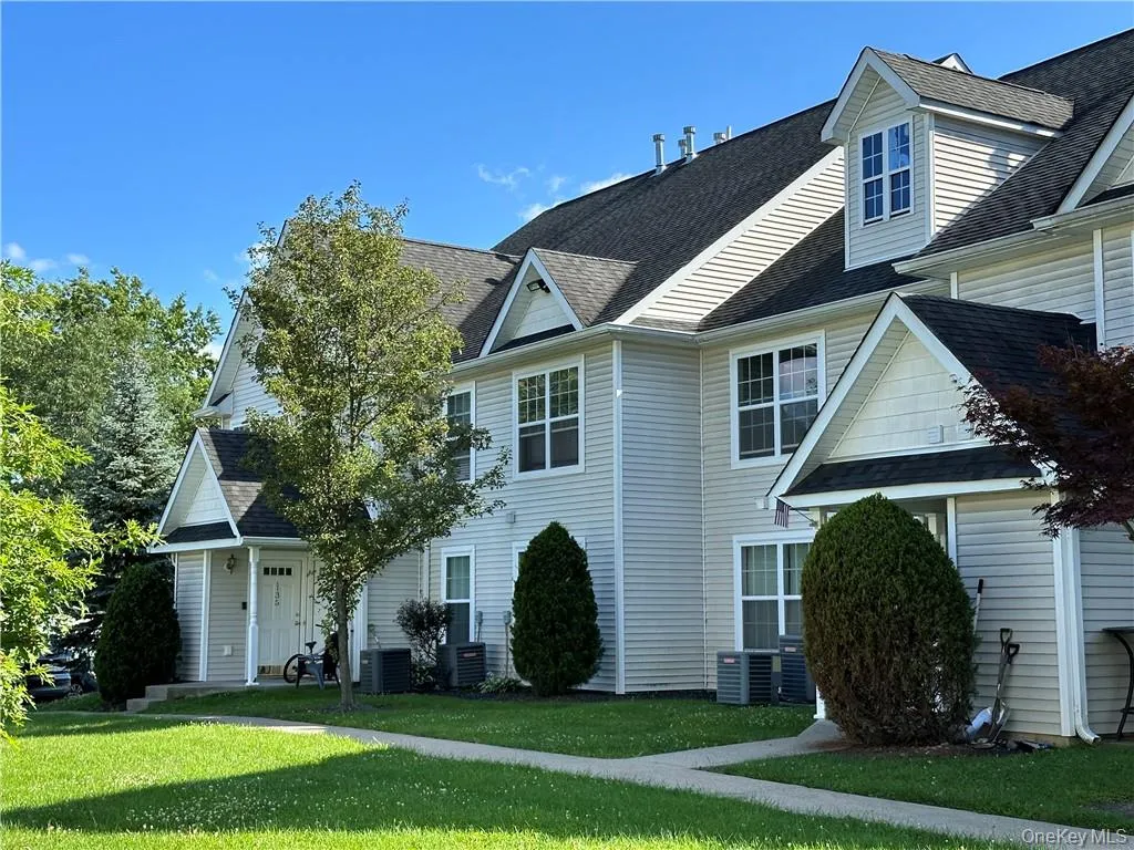 141 Ruth Court, Middletown, NY, 2 Bedrooms Bedrooms, 6 Rooms Rooms,2 BathroomsBathrooms,Residential,For Rent,Ruth,0,1000877 141 Ruth Court, Middletown, NY, 2 Bedrooms Bedrooms, 6 Rooms Rooms,2 BathroomsBathrooms,Residential,For Rent,Ruth,0,1000877