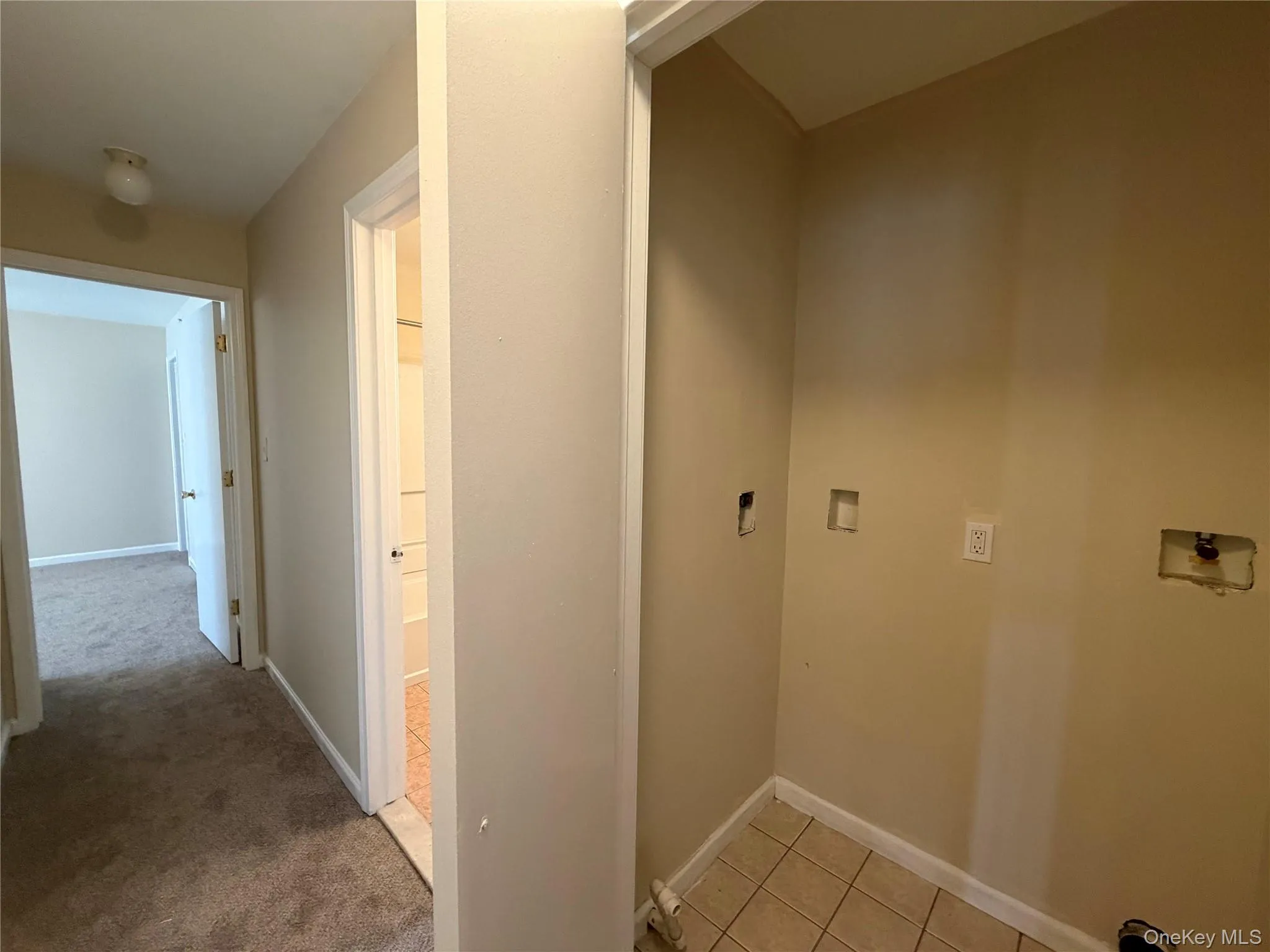 141 Ruth Court, Middletown, NY, 2 Bedrooms Bedrooms, 6 Rooms Rooms,2 BathroomsBathrooms,Residential,For Rent,Ruth,0,1000877 141 Ruth Court, Middletown, NY, 2 Bedrooms Bedrooms, 6 Rooms Rooms,2 BathroomsBathrooms,Residential,For Rent,Ruth,0,1000877