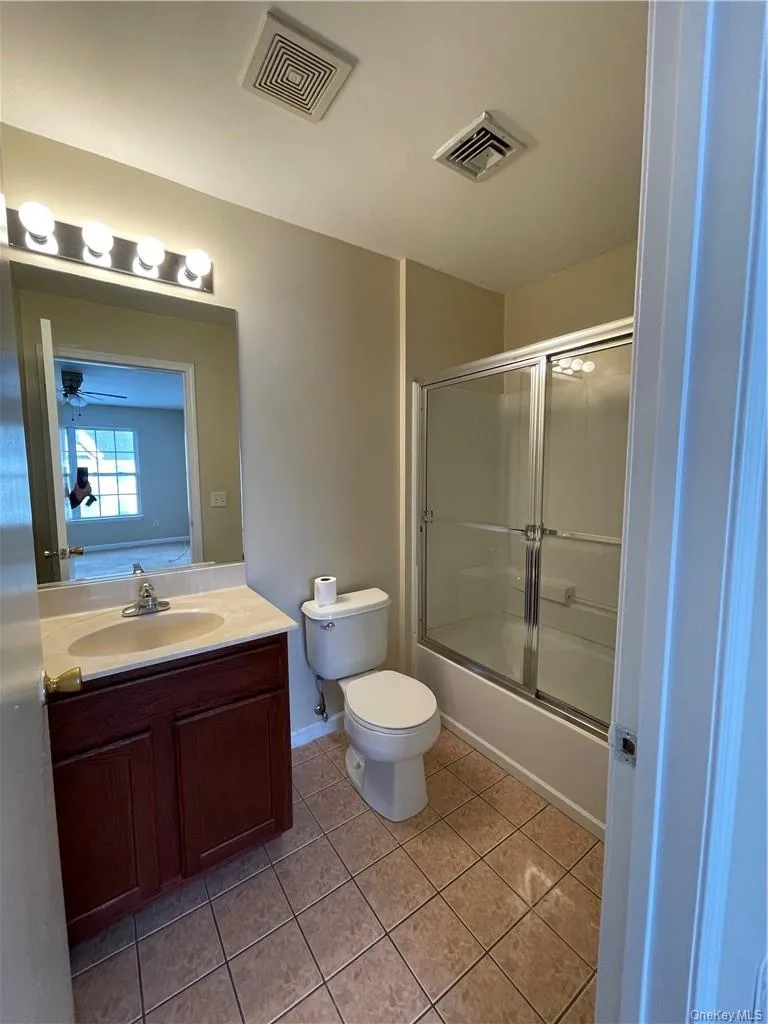 141 Ruth Court, Middletown, NY, 2 Bedrooms Bedrooms, 6 Rooms Rooms,2 BathroomsBathrooms,Residential,For Rent,Ruth,0,1000877 141 Ruth Court, Middletown, NY, 2 Bedrooms Bedrooms, 6 Rooms Rooms,2 BathroomsBathrooms,Residential,For Rent,Ruth,0,1000877