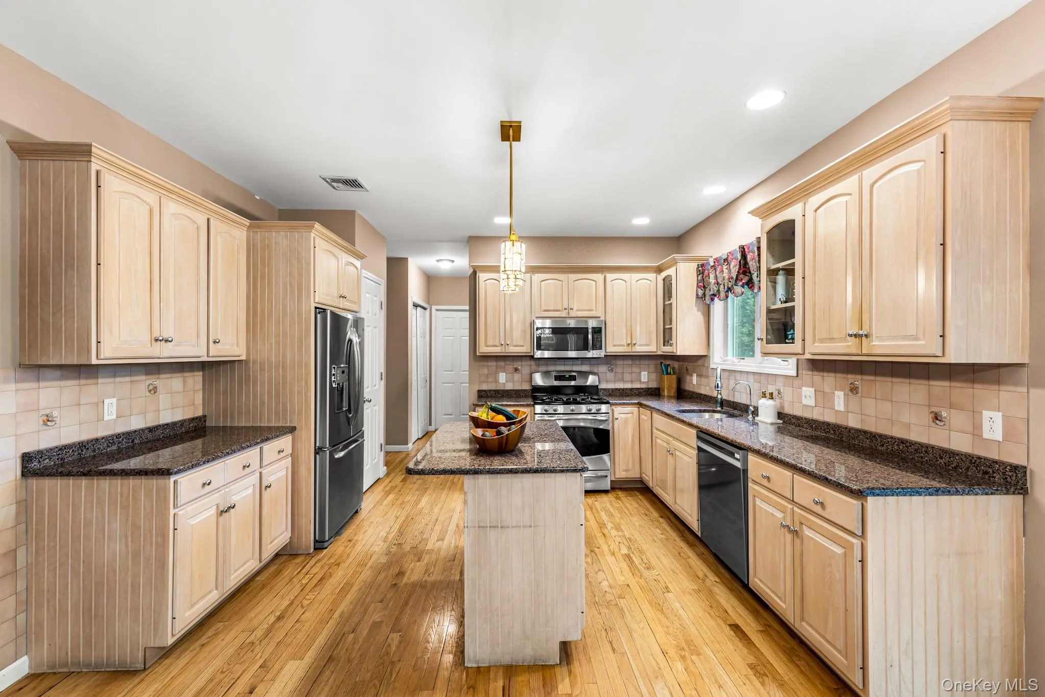 35 Pyngyp Road, Stony Point, NY, 5 Bedrooms Bedrooms, 12 Rooms Rooms,3 BathroomsBathrooms,Residential Lease,For Rent,Pyngyp,0,1000879 35 Pyngyp Road, Stony Point, NY, 5 Bedrooms Bedrooms, 12 Rooms Rooms,3 BathroomsBathrooms,Residential Lease,For Rent,Pyngyp,0,1000879