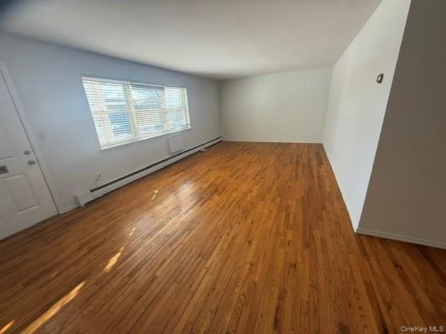 54 Ralph Avenue, Babylon, NY, 1 Bedroom Bedrooms, 4 Rooms Rooms,1 BathroomBathrooms,Residential Lease,For Rent,Ralph,0,1000880 54 Ralph Avenue, Babylon, NY, 1 Bedroom Bedrooms, 4 Rooms Rooms,1 BathroomBathrooms,Residential Lease,For Rent,Ralph,0,1000880