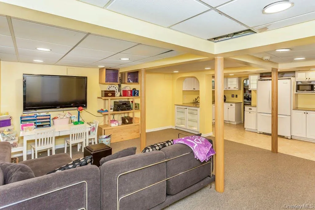 156-17 33rd Avenue, New York, NY, 3 Bedrooms Bedrooms, 9 Rooms Rooms,3 BathroomsBathrooms,Residential,For Rent,33rd,0,1000883 156-17 33rd Avenue, New York, NY, 3 Bedrooms Bedrooms, 9 Rooms Rooms,3 BathroomsBathrooms,Residential,For Rent,33rd,0,1000883