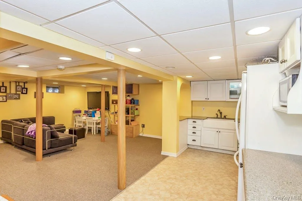 156-17 33rd Avenue, New York, NY, 3 Bedrooms Bedrooms, 9 Rooms Rooms,3 BathroomsBathrooms,Residential,For Rent,33rd,0,1000883 156-17 33rd Avenue, New York, NY, 3 Bedrooms Bedrooms, 9 Rooms Rooms,3 BathroomsBathrooms,Residential,For Rent,33rd,0,1000883