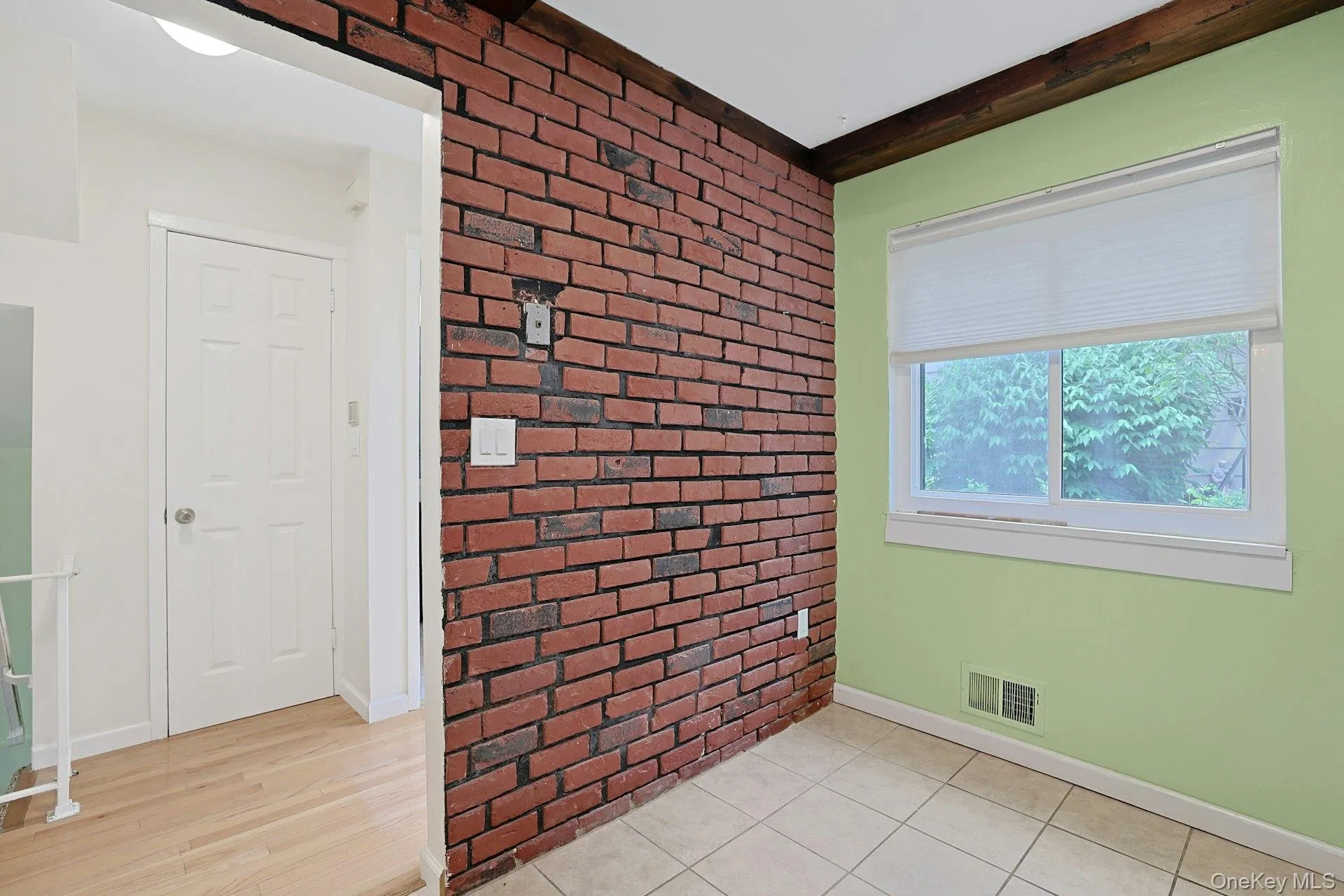 158 Branchwood Lane, Clarkstown, NY, 1 Bedroom Bedrooms, 6 Rooms Rooms,1 BathroomBathrooms,Residential,For Rent,Branchwood,0,1000888 158 Branchwood Lane, Clarkstown, NY, 1 Bedroom Bedrooms, 6 Rooms Rooms,1 BathroomBathrooms,Residential,For Rent,Branchwood,0,1000888