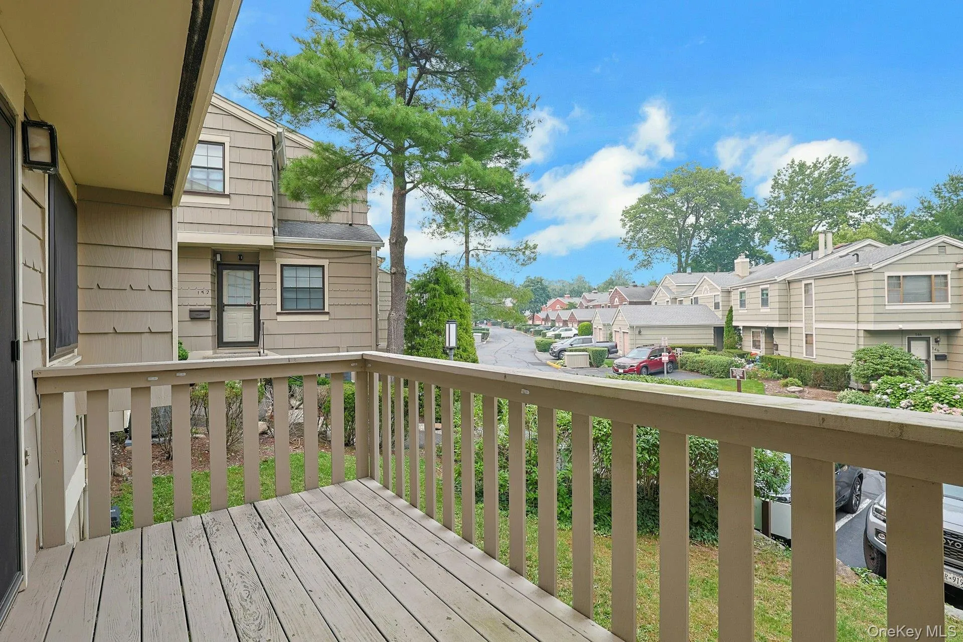 158 Branchwood Lane, Clarkstown, NY, 1 Bedroom Bedrooms, 6 Rooms Rooms,1 BathroomBathrooms,Residential,For Rent,Branchwood,0,1000888 158 Branchwood Lane, Clarkstown, NY, 1 Bedroom Bedrooms, 6 Rooms Rooms,1 BathroomBathrooms,Residential,For Rent,Branchwood,0,1000888