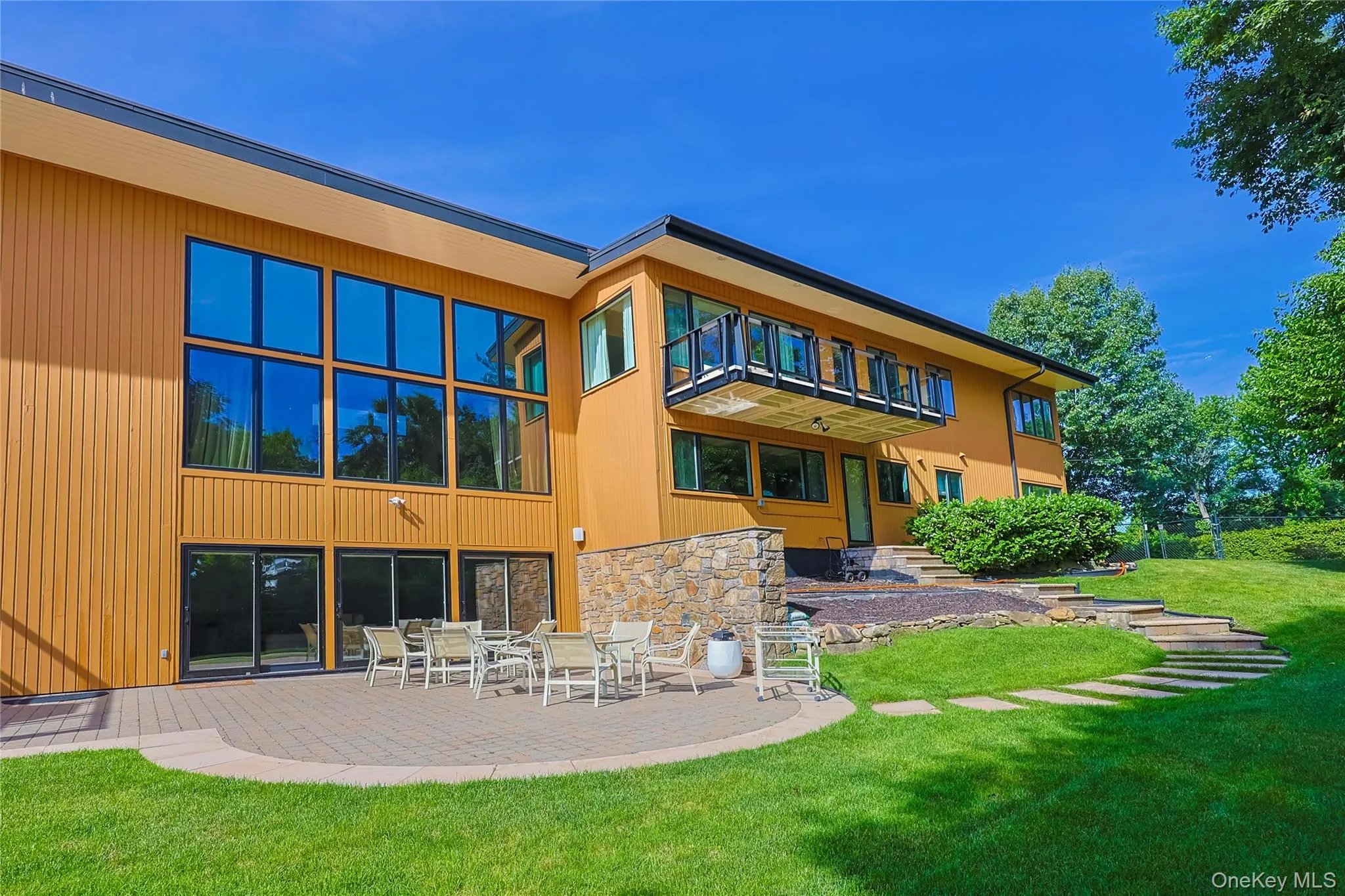 21 Lake Road, North Hempstead, NY, 7 Bedrooms Bedrooms, 28 Rooms Rooms,7 BathroomsBathrooms,Residential,For Rent,Lake,0,1000890 21 Lake Road, North Hempstead, NY, 7 Bedrooms Bedrooms, 28 Rooms Rooms,7 BathroomsBathrooms,Residential,For Rent,Lake,0,1000890