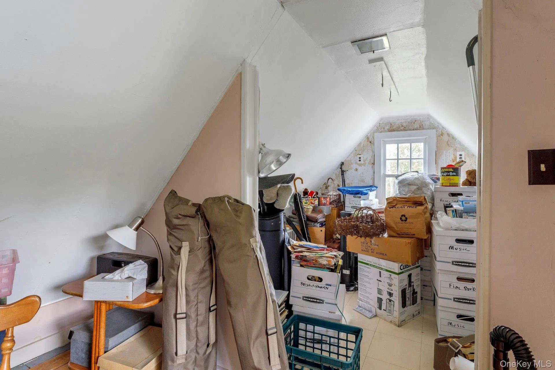31 Spring Street, Lewisboro, NY, 4 Bedrooms Bedrooms, 8 Rooms Rooms,2 BathroomsBathrooms,Residential,For Rent,Spring,0,1000891 31 Spring Street, Lewisboro, NY, 4 Bedrooms Bedrooms, 8 Rooms Rooms,2 BathroomsBathrooms,Residential,For Rent,Spring,0,1000891