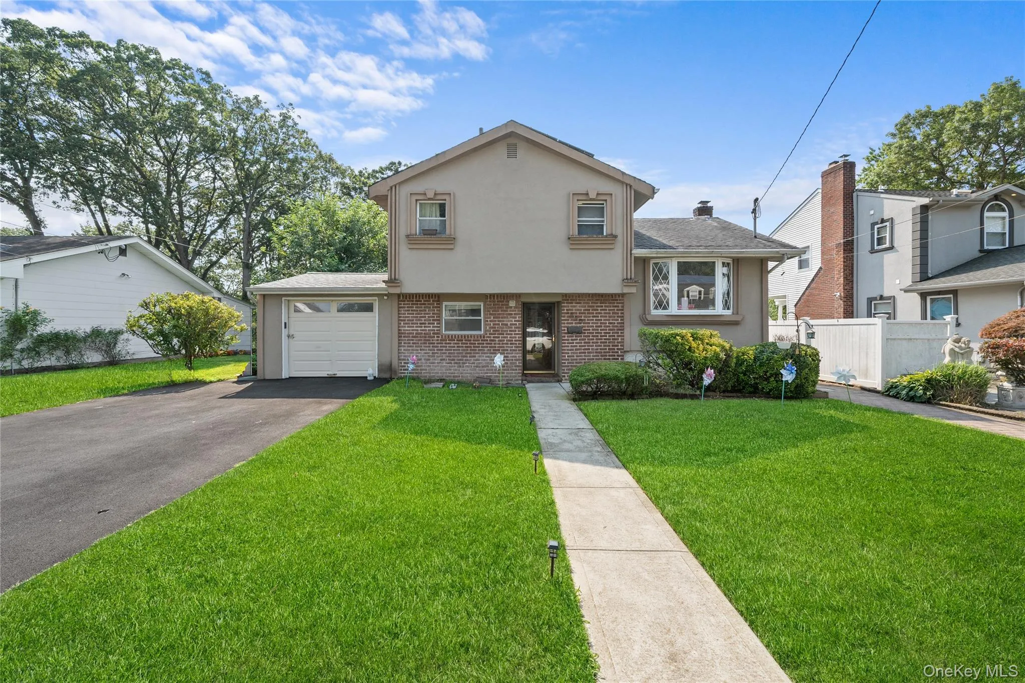 1850 Lenox Avenue, Hempstead, NY, 4 Bedrooms Bedrooms, 9 Rooms Rooms,3 BathroomsBathrooms,Residential,For Rent,Lenox,0,1000899 1850 Lenox Avenue, Hempstead, NY, 4 Bedrooms Bedrooms, 9 Rooms Rooms,3 BathroomsBathrooms,Residential,For Rent,Lenox,0,1000899