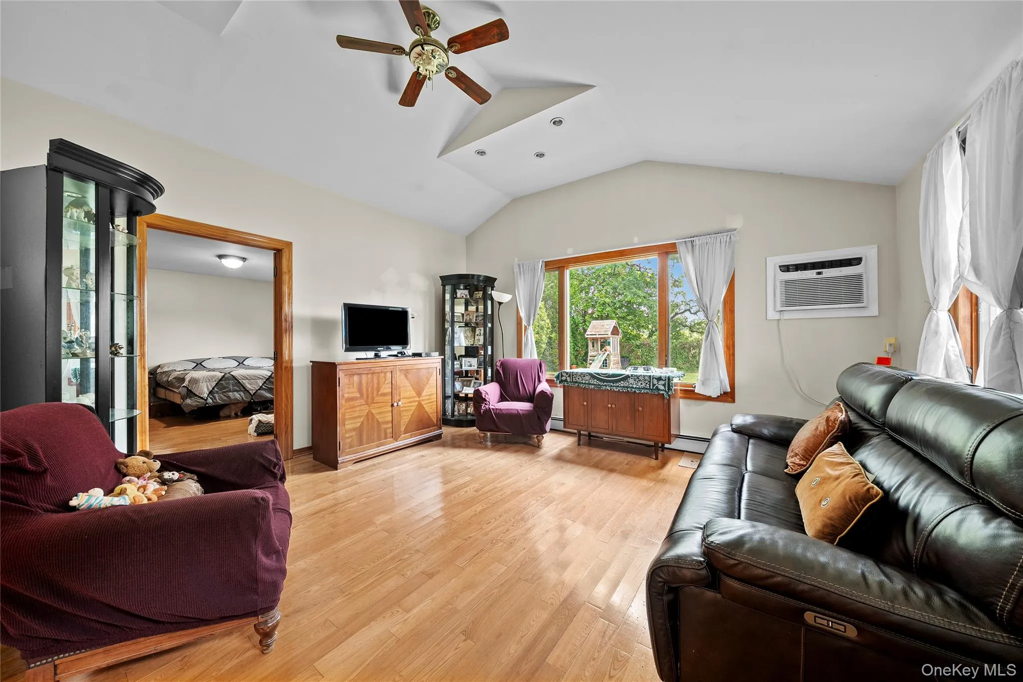 1850 Lenox Avenue, Hempstead, NY, 4 Bedrooms Bedrooms, 9 Rooms Rooms,3 BathroomsBathrooms,Residential,For Rent,Lenox,0,1000899 1850 Lenox Avenue, Hempstead, NY, 4 Bedrooms Bedrooms, 9 Rooms Rooms,3 BathroomsBathrooms,Residential,For Rent,Lenox,0,1000899