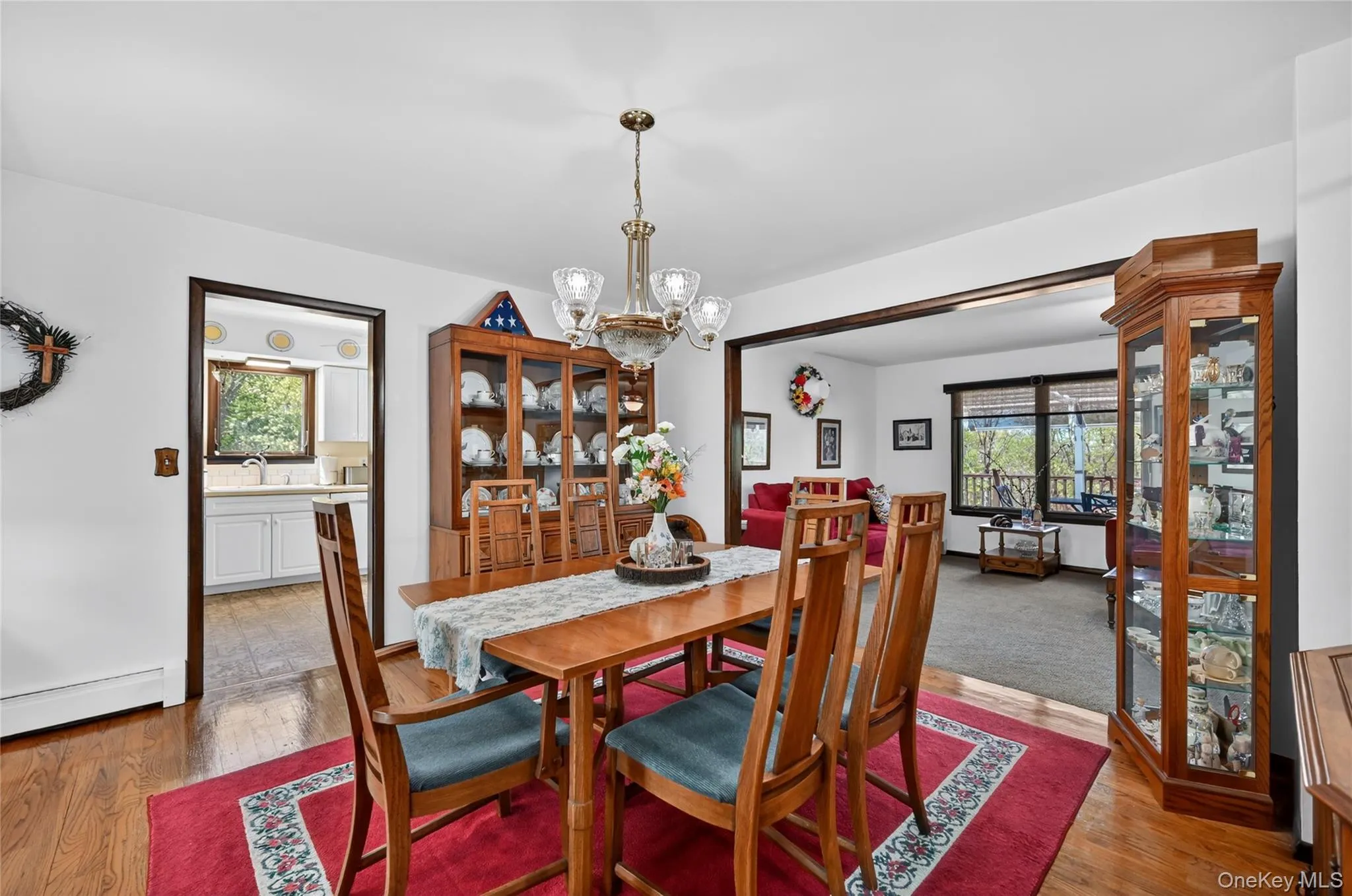 Formal dining room for your formal gatherings. Formal dining room for your formal gatherings.