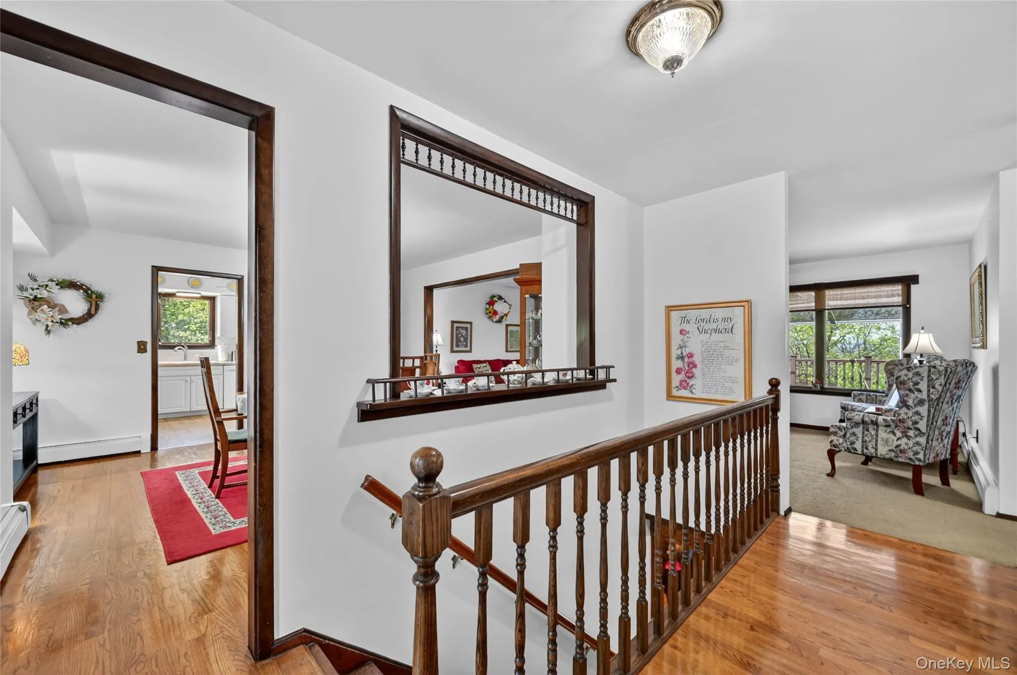 Provides seamless access to the lower level. Provides seamless access to the lower level.