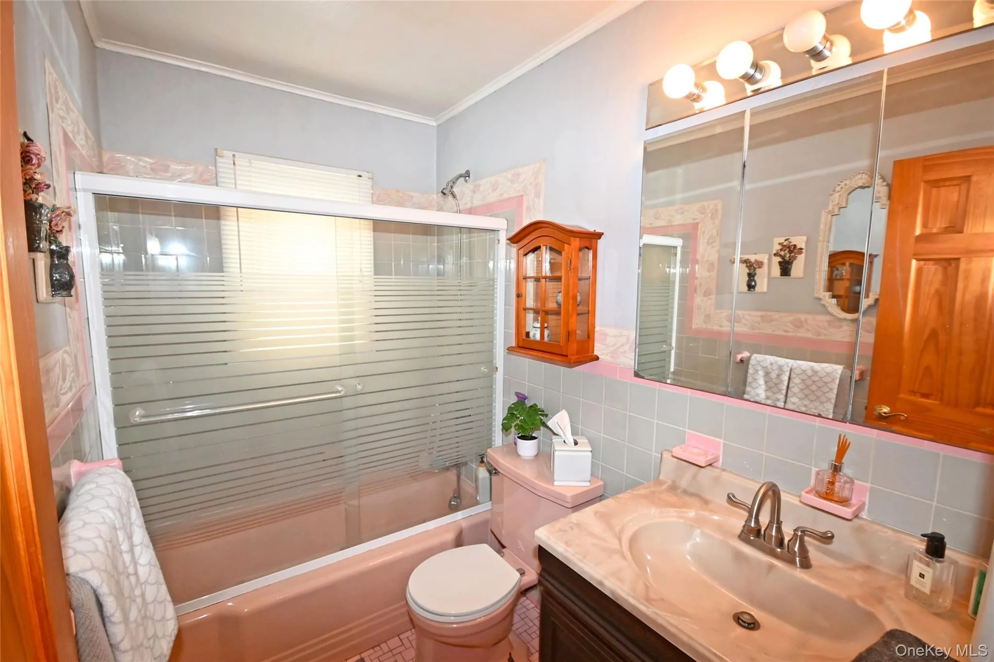 361 Travis Avenue, Hempstead, NY, 3 Bedrooms Bedrooms, 6 Rooms Rooms,2 BathroomsBathrooms,Residential,For Rent,Travis,0,1000902 361 Travis Avenue, Hempstead, NY, 3 Bedrooms Bedrooms, 6 Rooms Rooms,2 BathroomsBathrooms,Residential,For Rent,Travis,0,1000902