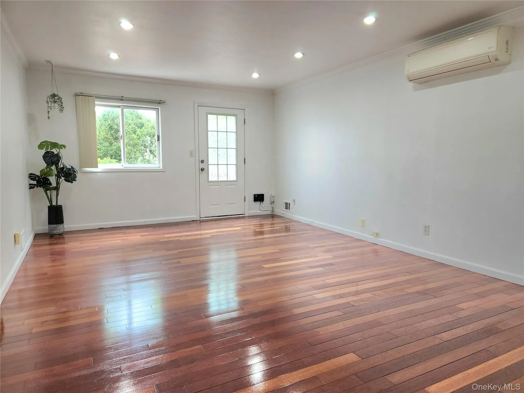 11 Howard Street, Oyster Bay, NY, 5 Bedrooms Bedrooms, 10 Rooms Rooms,2 BathroomsBathrooms,Residential Lease,For Rent,Howard,0,1000904 11 Howard Street, Oyster Bay, NY, 5 Bedrooms Bedrooms, 10 Rooms Rooms,2 BathroomsBathrooms,Residential Lease,For Rent,Howard,0,1000904