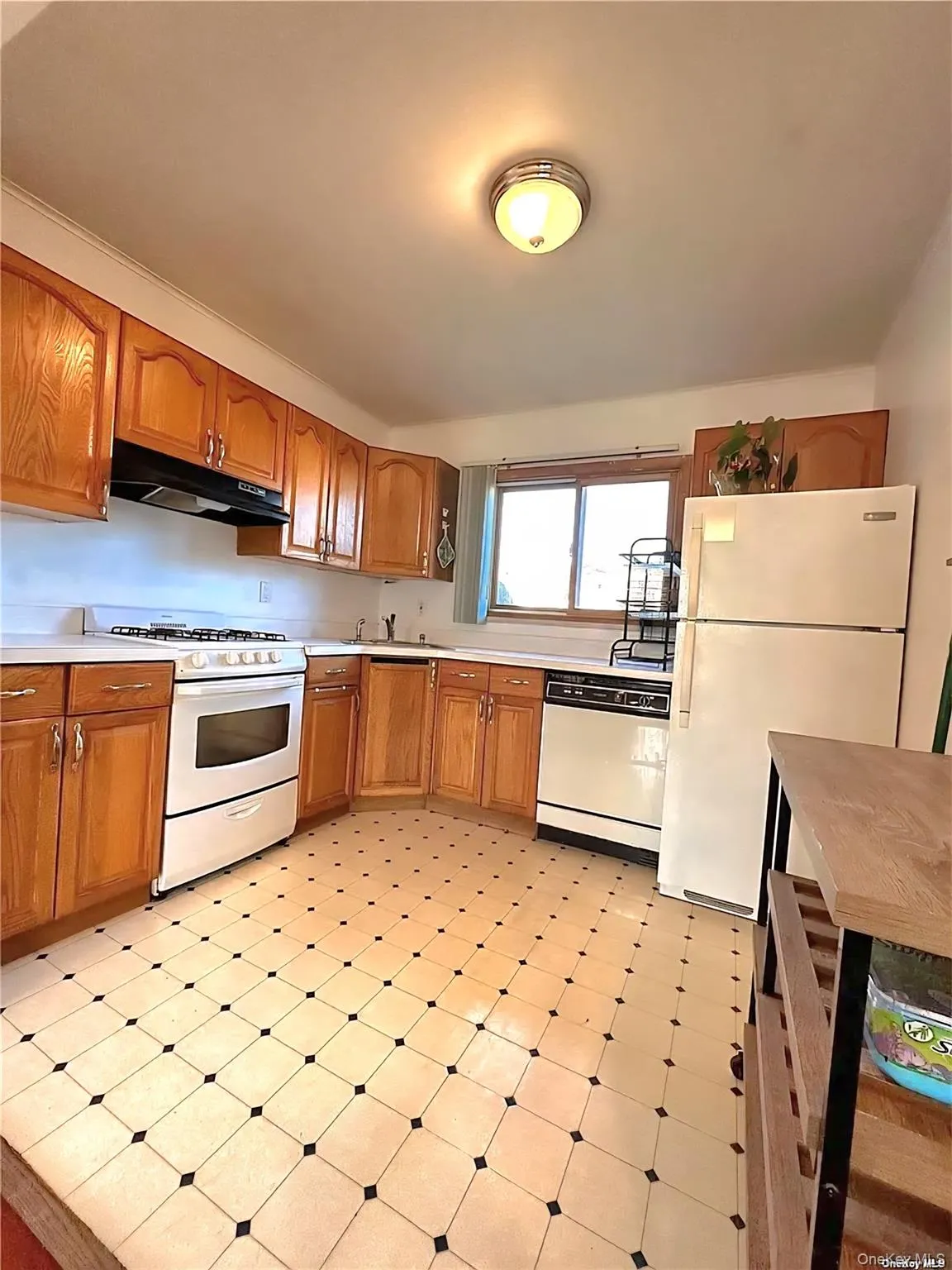 11 Howard Street, Oyster Bay, NY, 5 Bedrooms Bedrooms, 10 Rooms Rooms,2 BathroomsBathrooms,Residential Lease,For Rent,Howard,0,1000904 11 Howard Street, Oyster Bay, NY, 5 Bedrooms Bedrooms, 10 Rooms Rooms,2 BathroomsBathrooms,Residential Lease,For Rent,Howard,0,1000904
