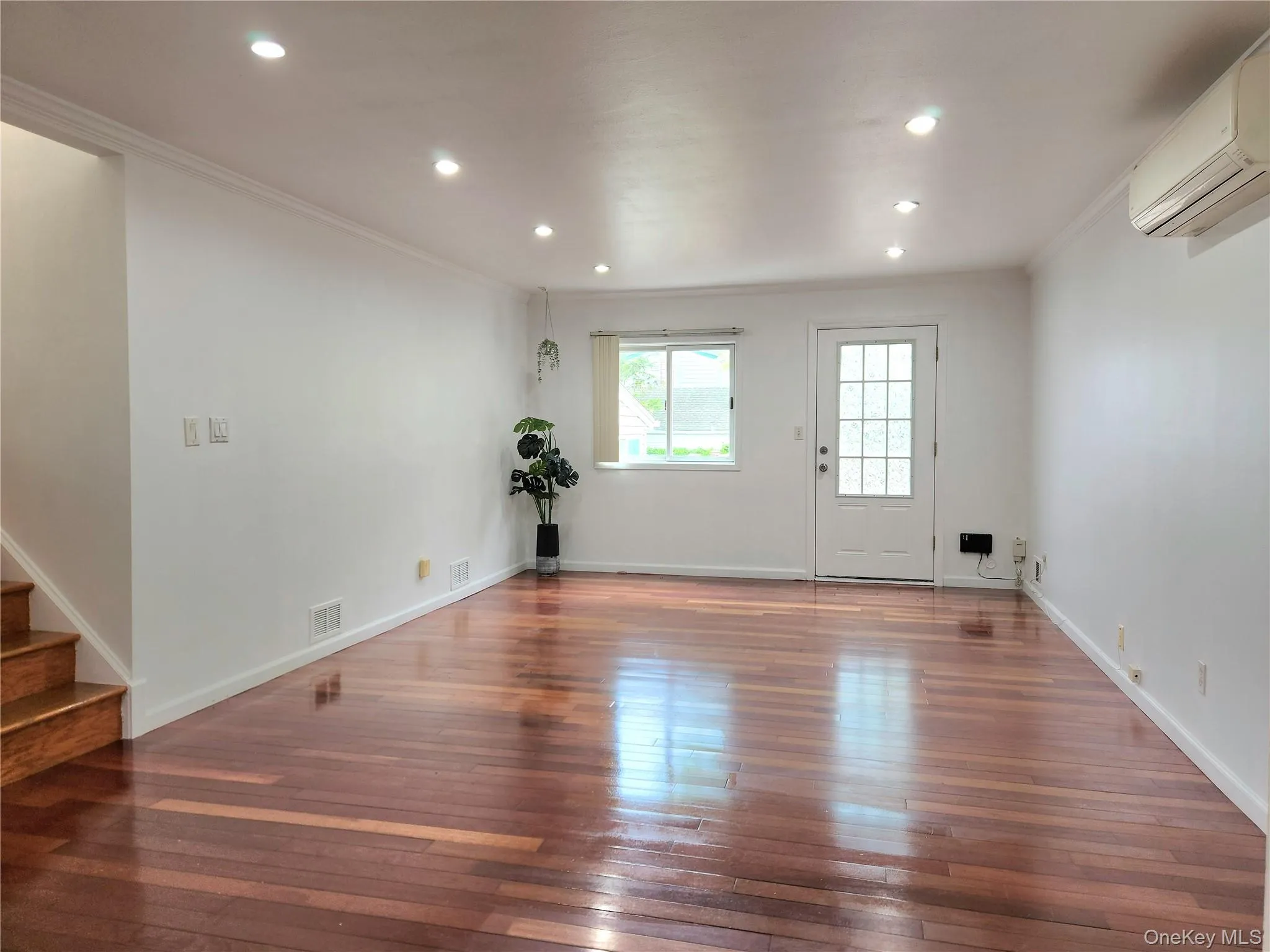 11 Howard Street, Oyster Bay, NY, 5 Bedrooms Bedrooms, 10 Rooms Rooms,2 BathroomsBathrooms,Residential Lease,For Rent,Howard,0,1000904 11 Howard Street, Oyster Bay, NY, 5 Bedrooms Bedrooms, 10 Rooms Rooms,2 BathroomsBathrooms,Residential Lease,For Rent,Howard,0,1000904