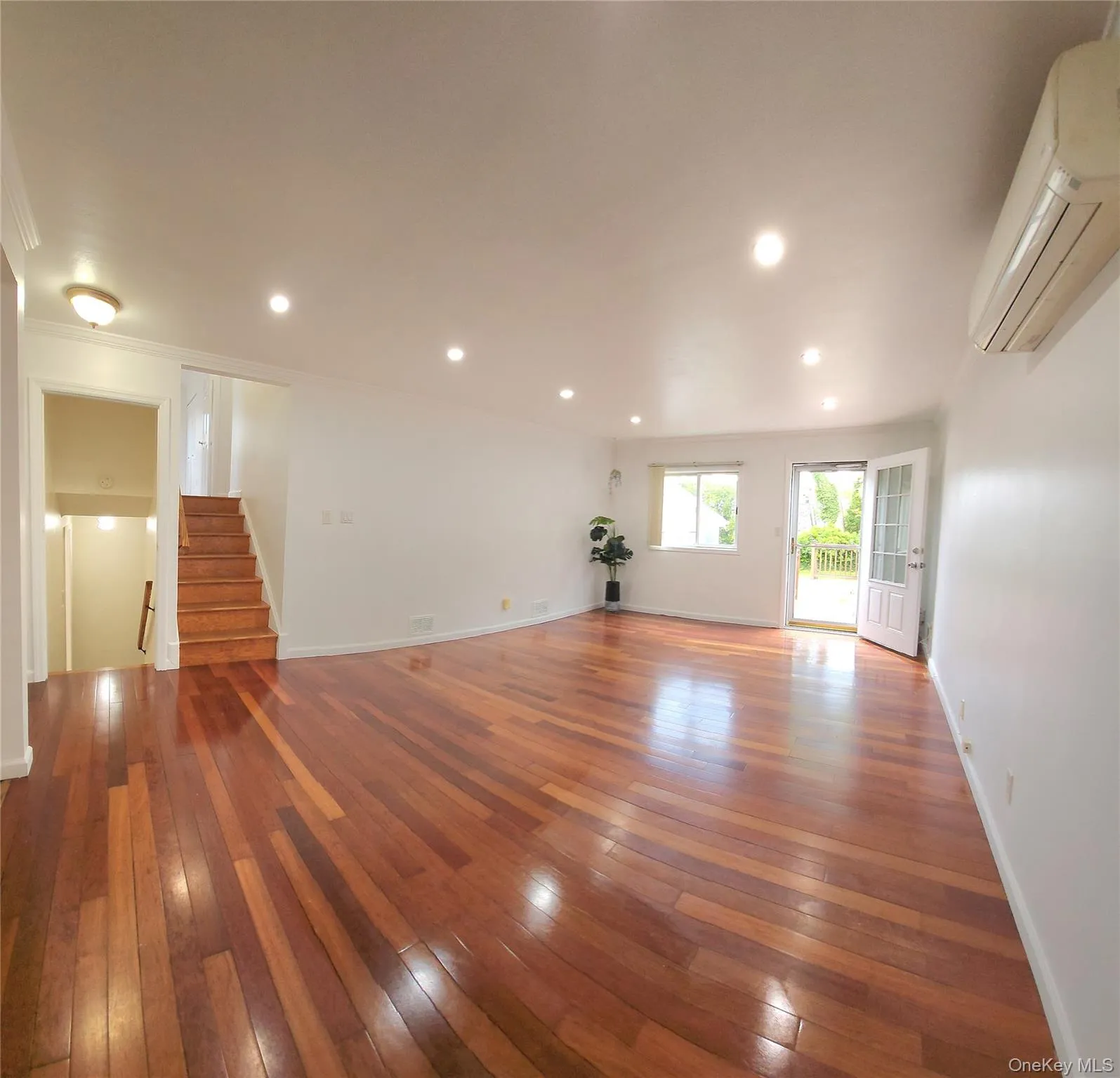 11 Howard Street, Oyster Bay, NY, 5 Bedrooms Bedrooms, 10 Rooms Rooms,2 BathroomsBathrooms,Residential Lease,For Rent,Howard,0,1000904 11 Howard Street, Oyster Bay, NY, 5 Bedrooms Bedrooms, 10 Rooms Rooms,2 BathroomsBathrooms,Residential Lease,For Rent,Howard,0,1000904