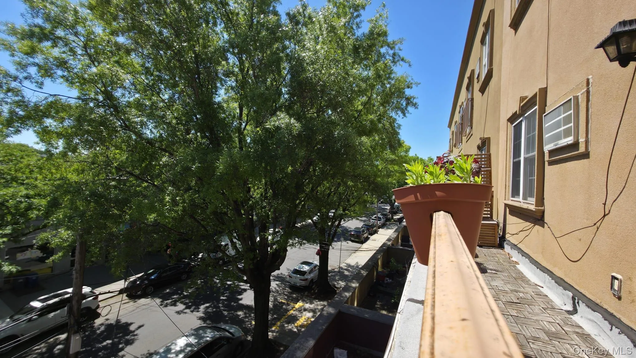 FRONT OF APT. FRONT OF APT.