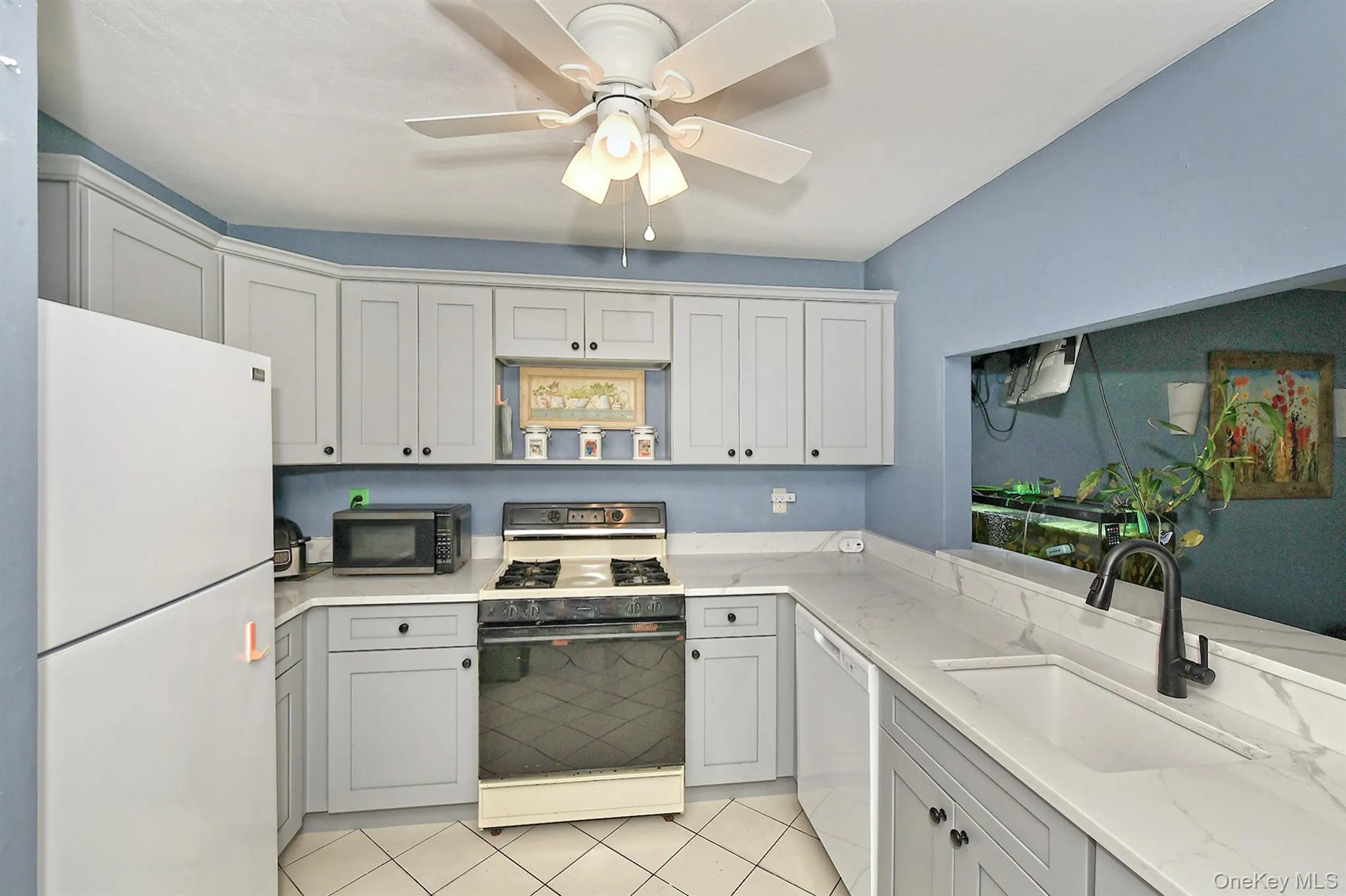 130 Commodore Circle, Brookhaven, NY, 1 Bedroom Bedrooms, 4 Rooms Rooms,1 BathroomBathrooms,Residential,For Rent,Commodore,0,1000908 130 Commodore Circle, Brookhaven, NY, 1 Bedroom Bedrooms, 4 Rooms Rooms,1 BathroomBathrooms,Residential,For Rent,Commodore,0,1000908