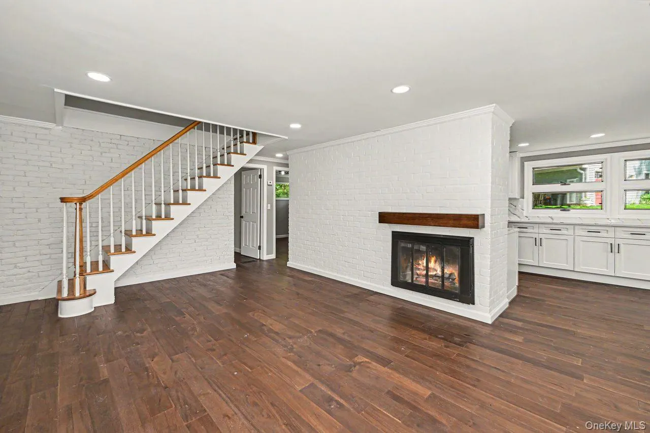 94 East Way, Mount Kisco, NY, 4 Bedrooms Bedrooms, 7 Rooms Rooms,2 BathroomsBathrooms,Residential,For Rent,East,0,1000911 94 East Way, Mount Kisco, NY, 4 Bedrooms Bedrooms, 7 Rooms Rooms,2 BathroomsBathrooms,Residential,For Rent,East,0,1000911