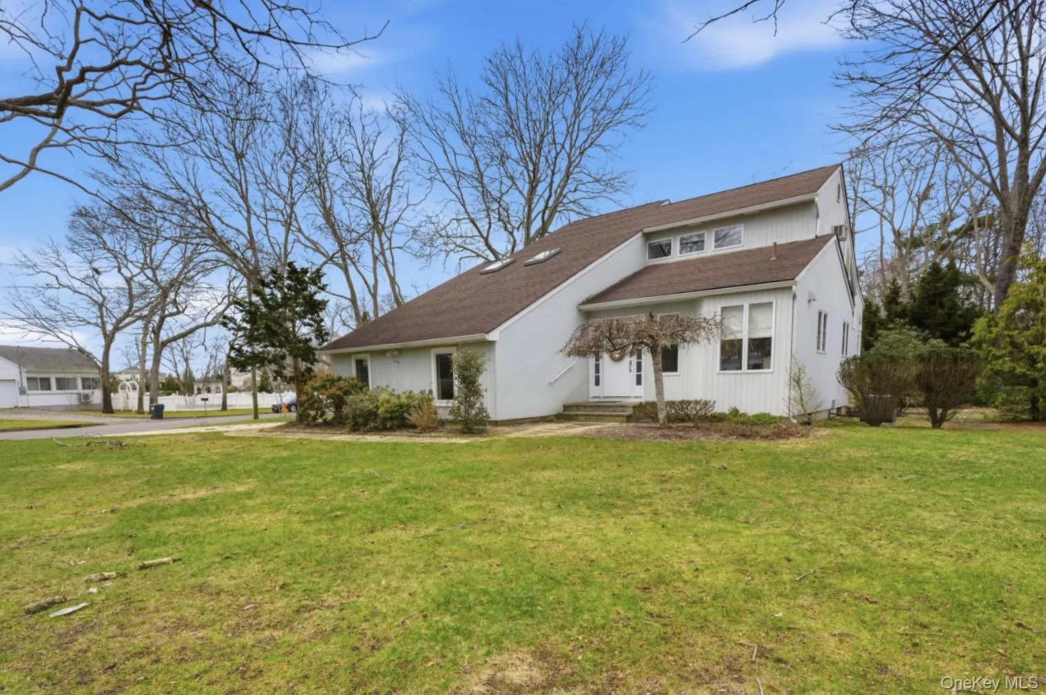 1 Canal Way, Southampton, NY, 4 Bedrooms Bedrooms, 7 Rooms Rooms,2 BathroomsBathrooms,Residential Lease,For Rent,Canal,0,1000912 1 Canal Way, Southampton, NY, 4 Bedrooms Bedrooms, 7 Rooms Rooms,2 BathroomsBathrooms,Residential Lease,For Rent,Canal,0,1000912