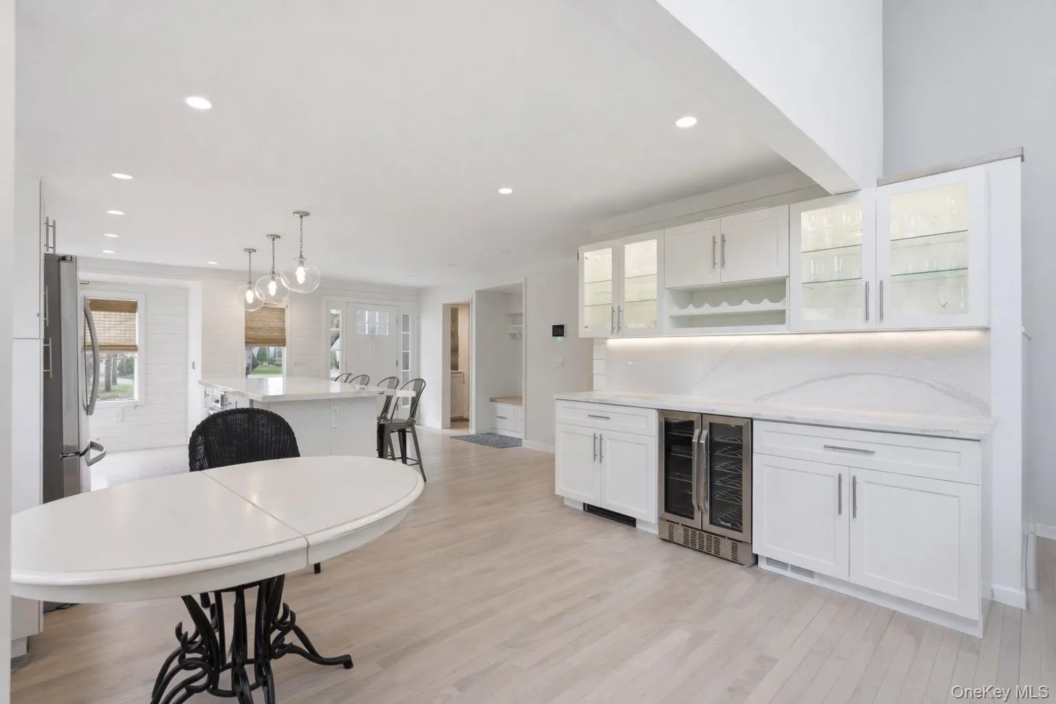 1 Canal Way, Southampton, NY, 4 Bedrooms Bedrooms, 7 Rooms Rooms,2 BathroomsBathrooms,Residential Lease,For Rent,Canal,0,1000912 1 Canal Way, Southampton, NY, 4 Bedrooms Bedrooms, 7 Rooms Rooms,2 BathroomsBathrooms,Residential Lease,For Rent,Canal,0,1000912